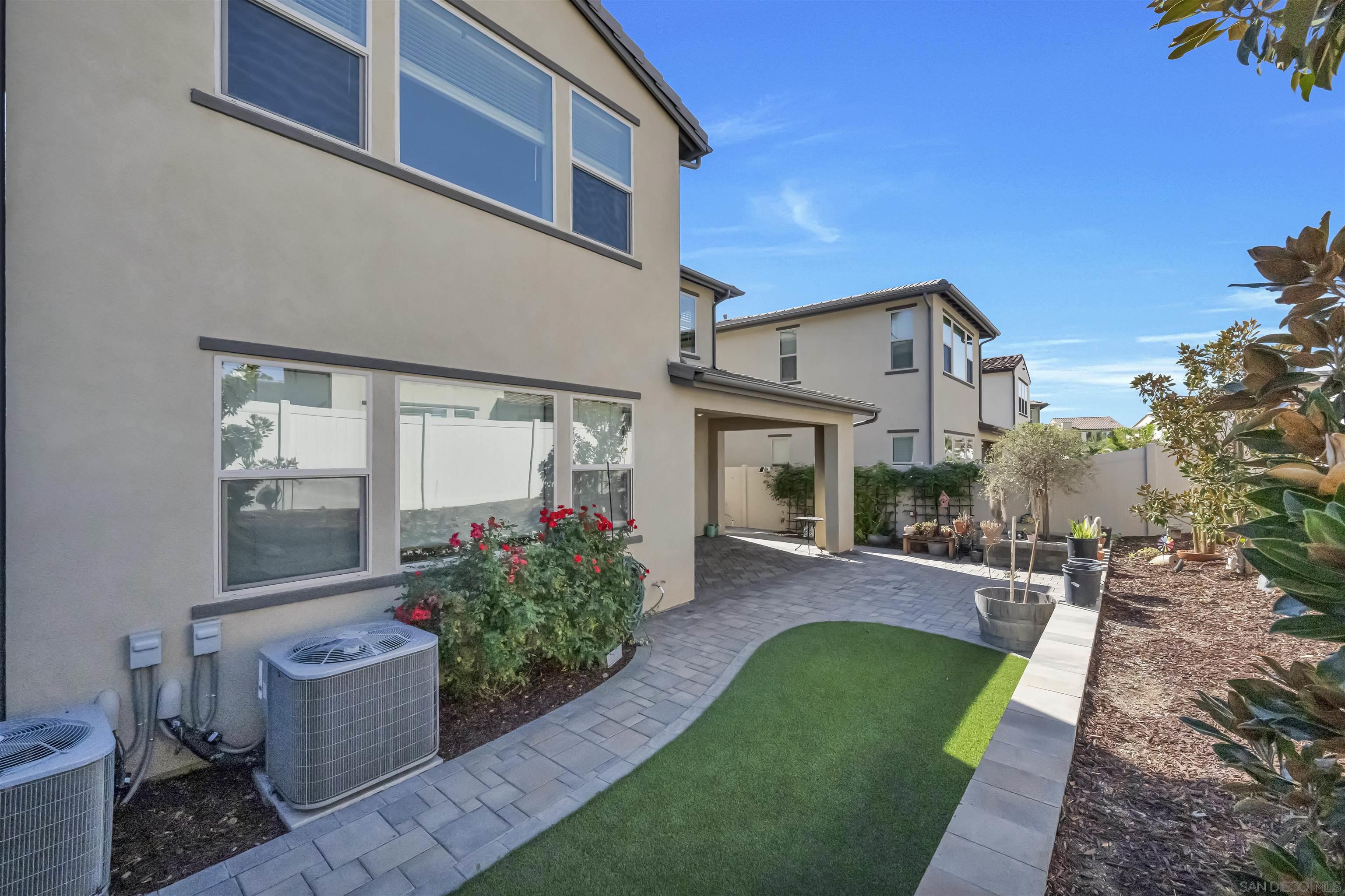 Detail Gallery Image 17 of 45 For 1845  Newton Ct, Escondido,  CA 92026 - 5 Beds | 3/1 Baths