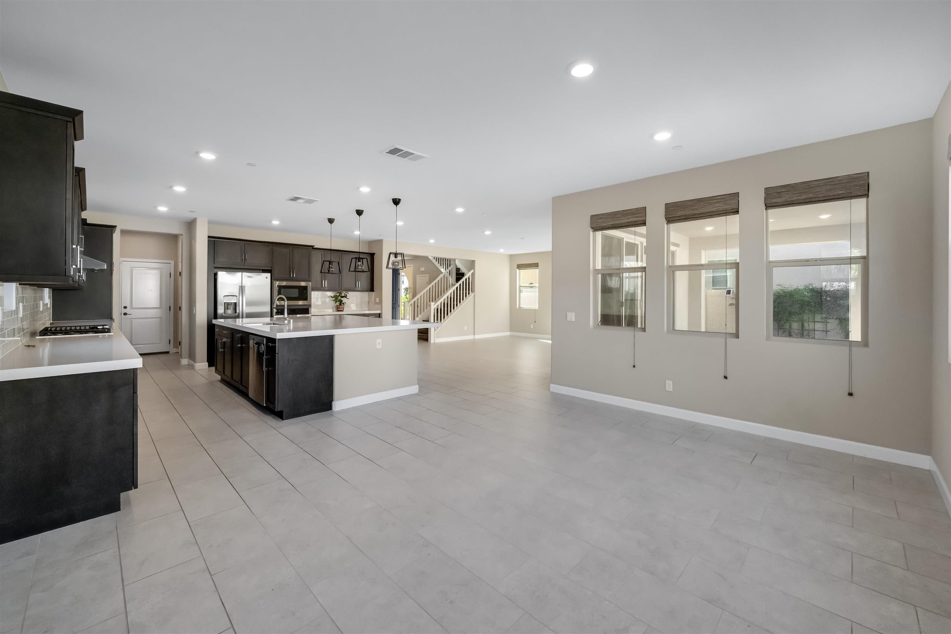 Detail Gallery Image 23 of 45 For 1845  Newton Ct, Escondido,  CA 92026 - 5 Beds | 3/1 Baths