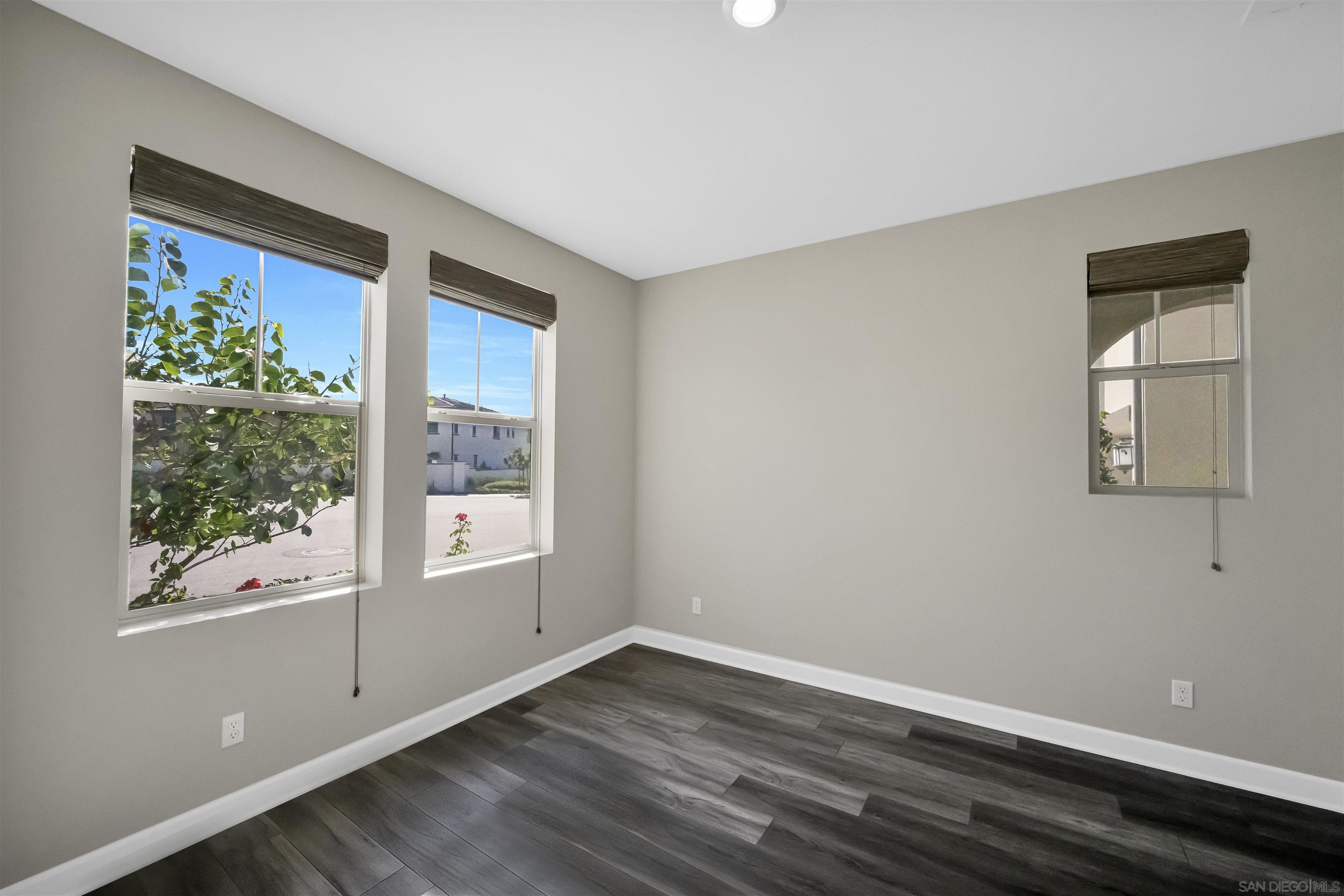 Detail Gallery Image 29 of 45 For 1845  Newton Ct, Escondido,  CA 92026 - 5 Beds | 3/1 Baths