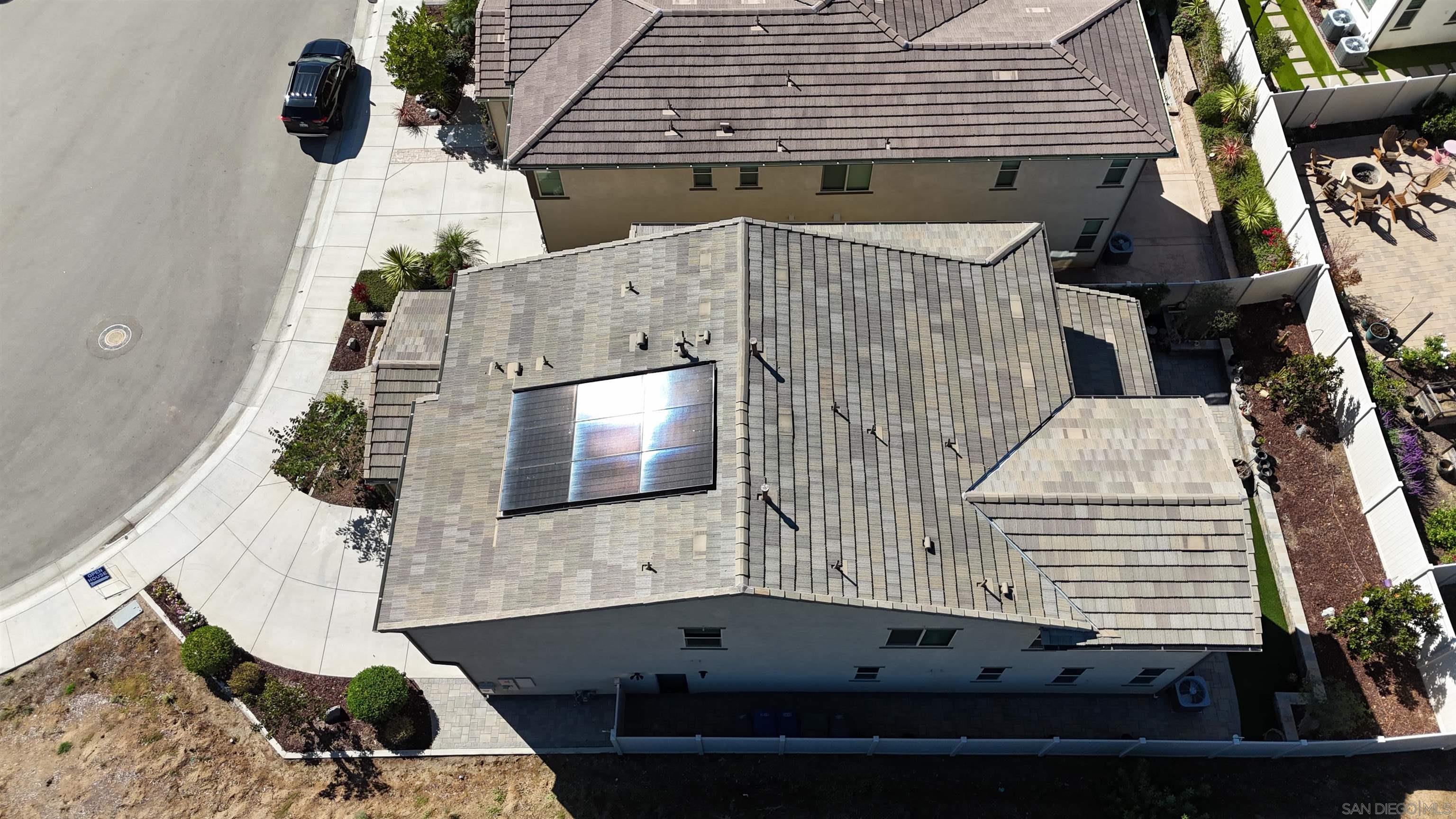 Detail Gallery Image 5 of 45 For 1845  Newton Ct, Escondido,  CA 92026 - 5 Beds | 3/1 Baths