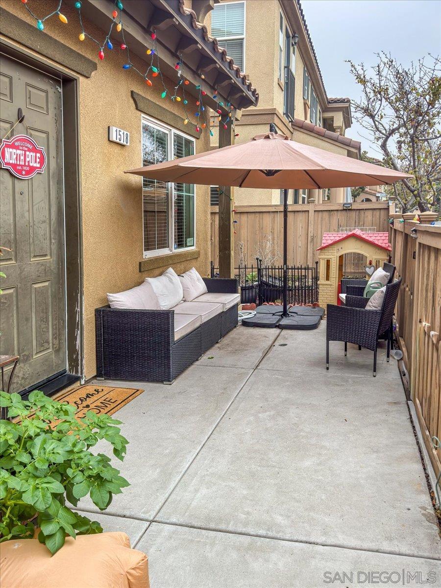 Detail Gallery Image 3 of 14 For 1518  Caminito Soria  #2,  Chula Vista,  CA 91913 - 4 Beds | 2/1 Baths