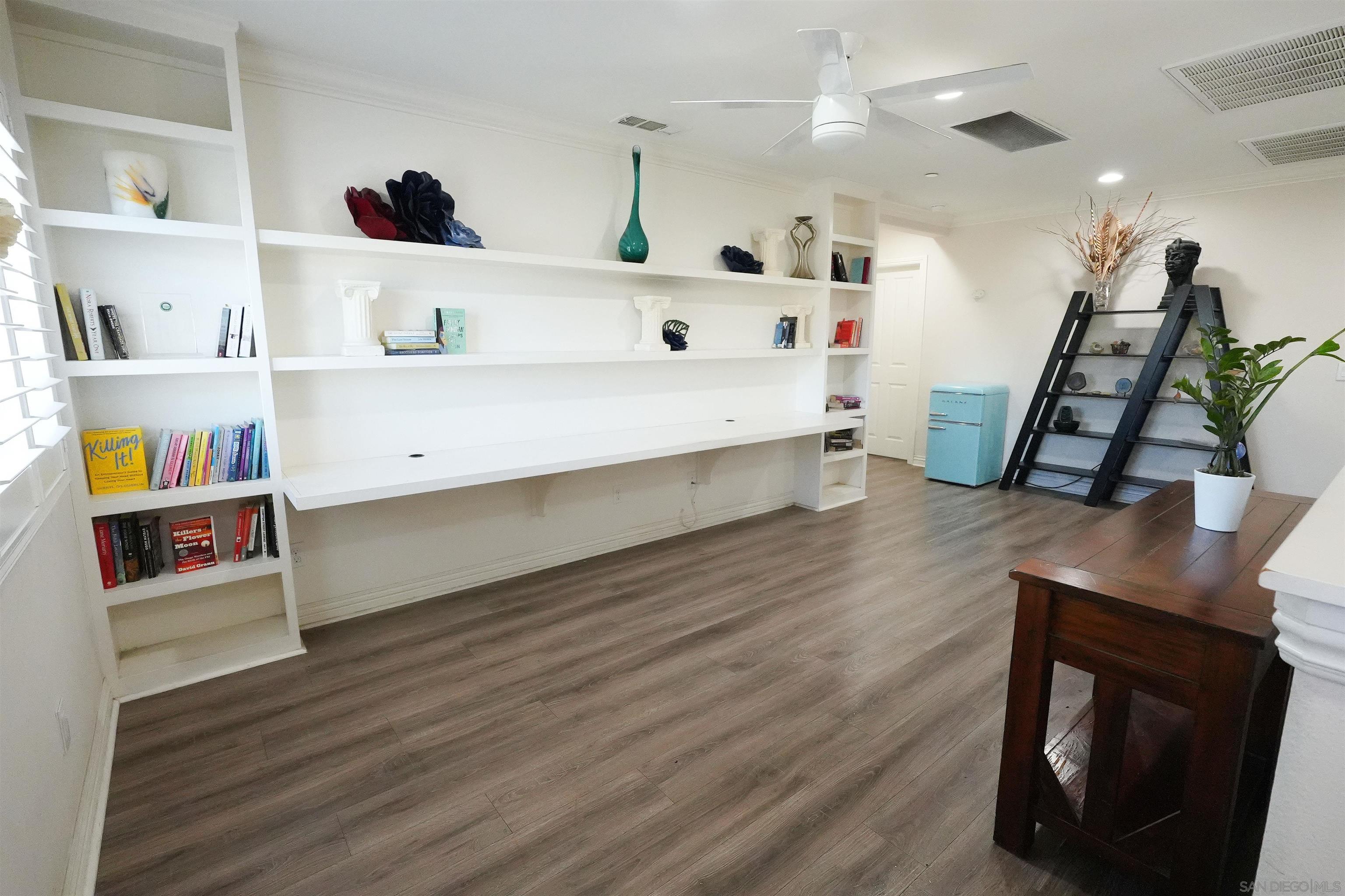 Detail Gallery Image 9 of 20 For 3326  Crowfoot, San Bernardino,  CA 92407 - 5 Beds | 2/1 Baths