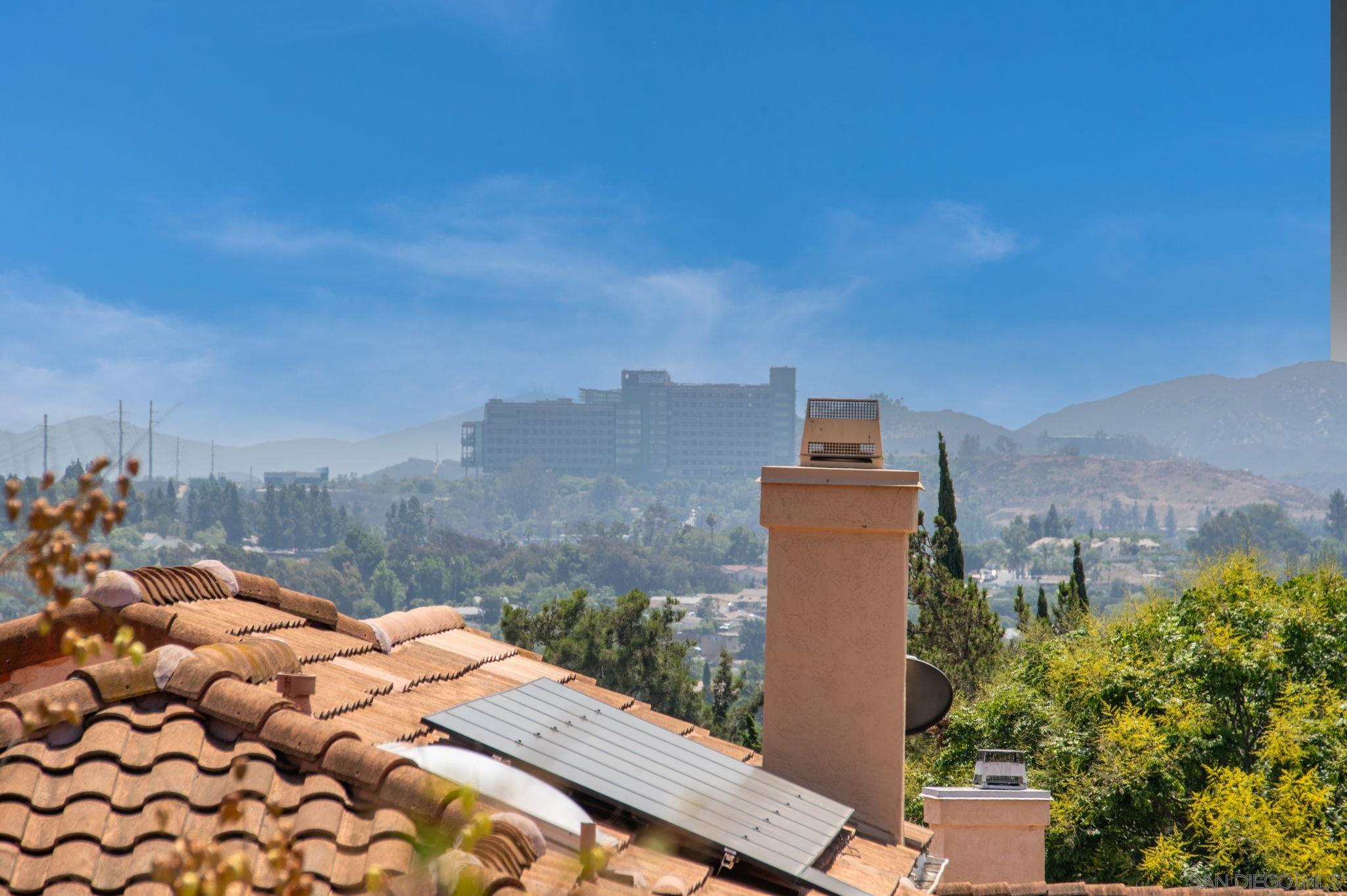 Detail Gallery Image 6 of 23 For 1709  Doral Gln, Escondido,  CA 92026 - 3 Beds | 2 Baths