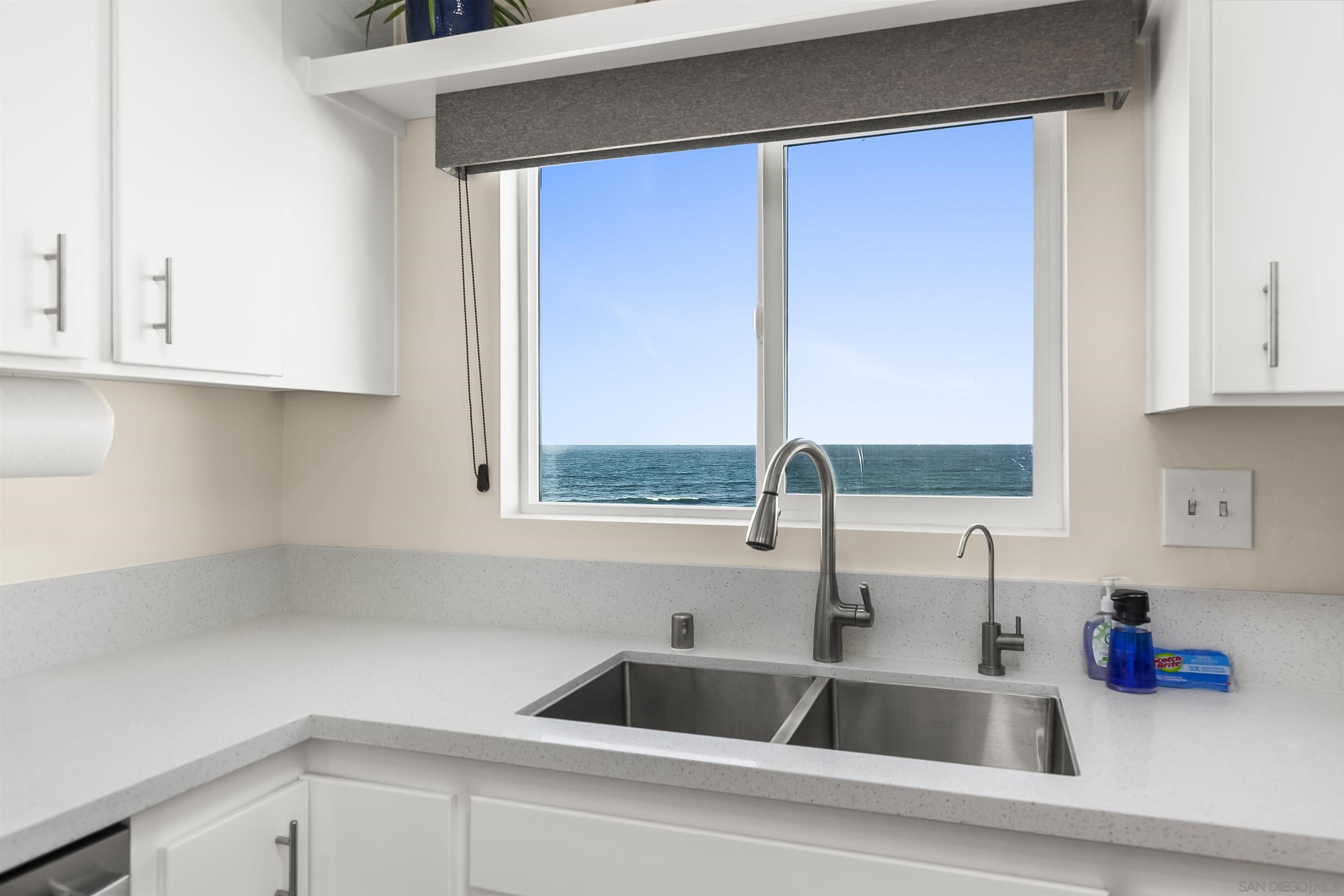 Detail Gallery Image 30 of 48 For 1476-80  Pescadero Drive, San Diego,  CA 92107 - – Beds | – Baths