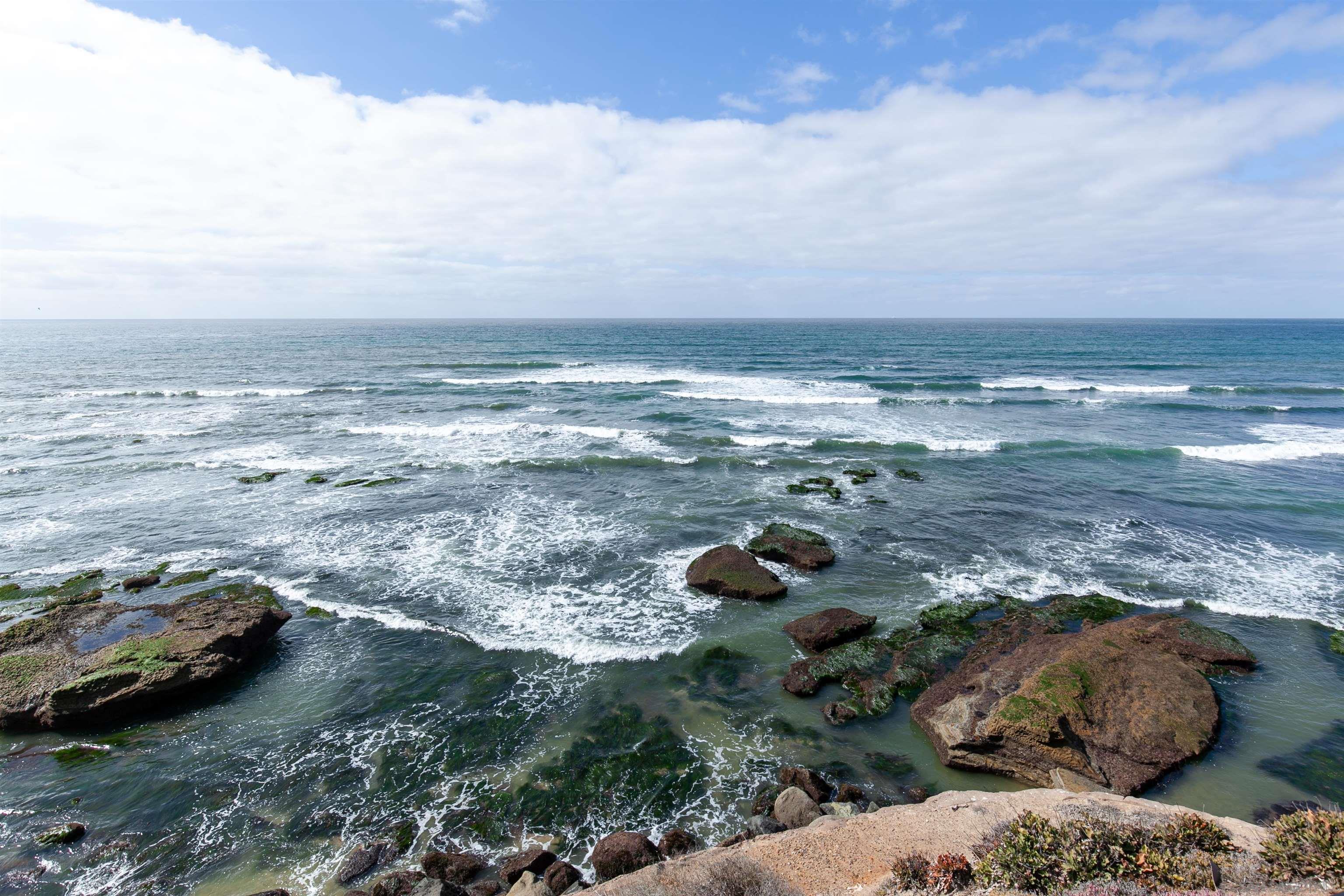 Detail Gallery Image 7 of 48 For 1476-80  Pescadero Drive, San Diego,  CA 92107 - – Beds | – Baths