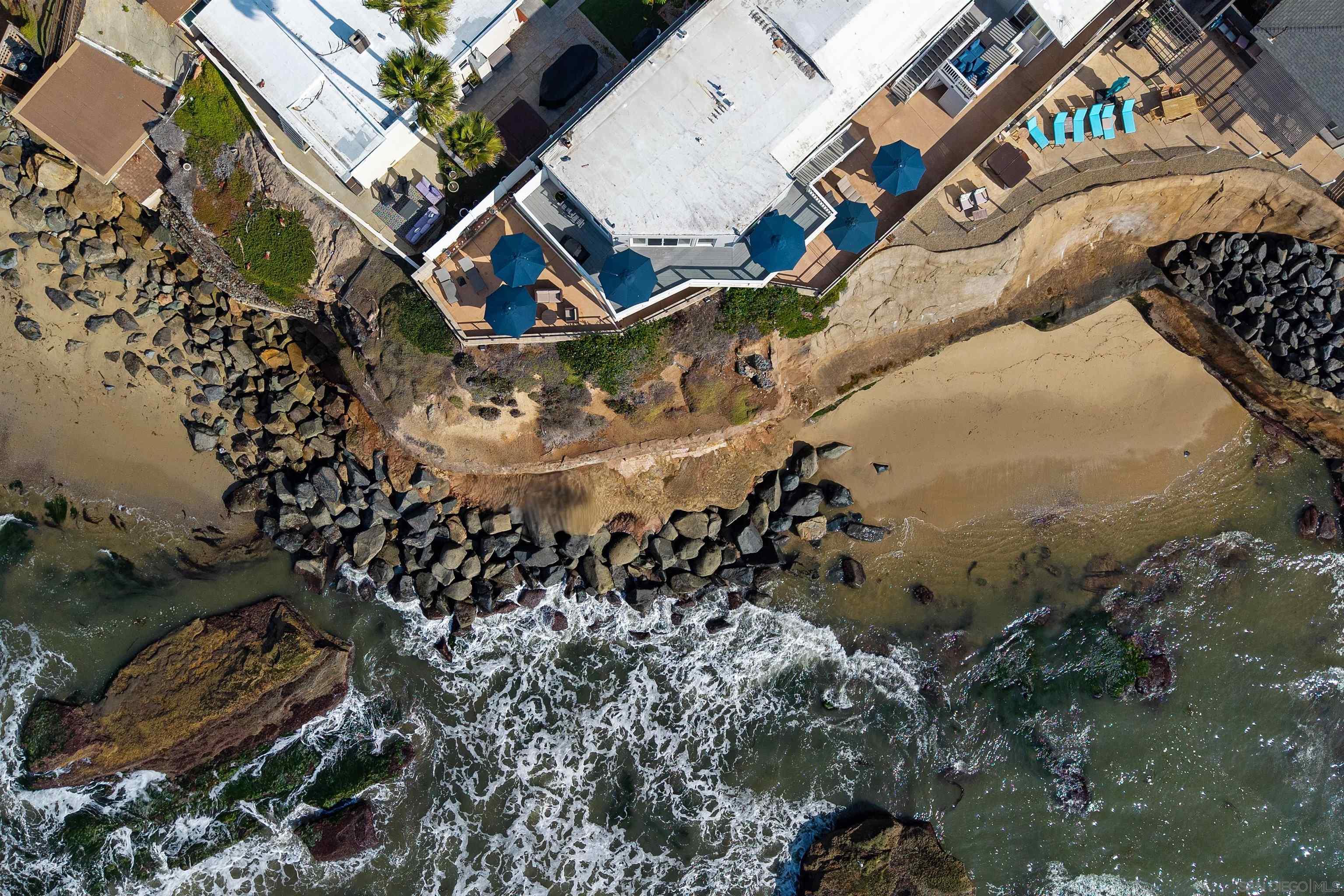 Detail Gallery Image 8 of 48 For 1476-80  Pescadero Drive, San Diego,  CA 92107 - – Beds | – Baths