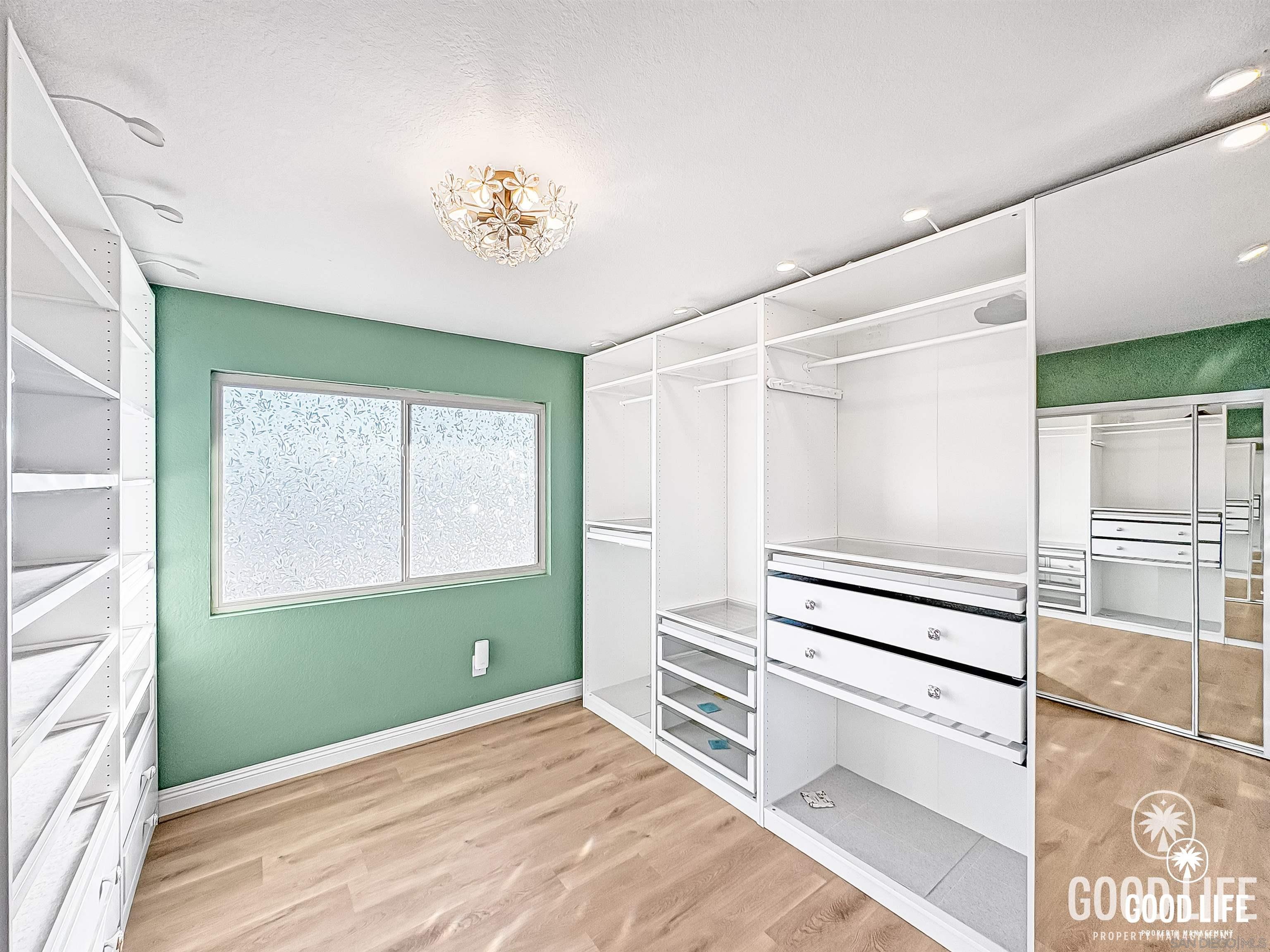 Detail Gallery Image 13 of 30 For 391  via Almansa, Encinitas,  CA 92024 - 4 Beds | 3 Baths