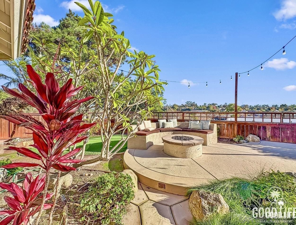 Detail Gallery Image 24 of 30 For 391  via Almansa, Encinitas,  CA 92024 - 4 Beds | 3 Baths