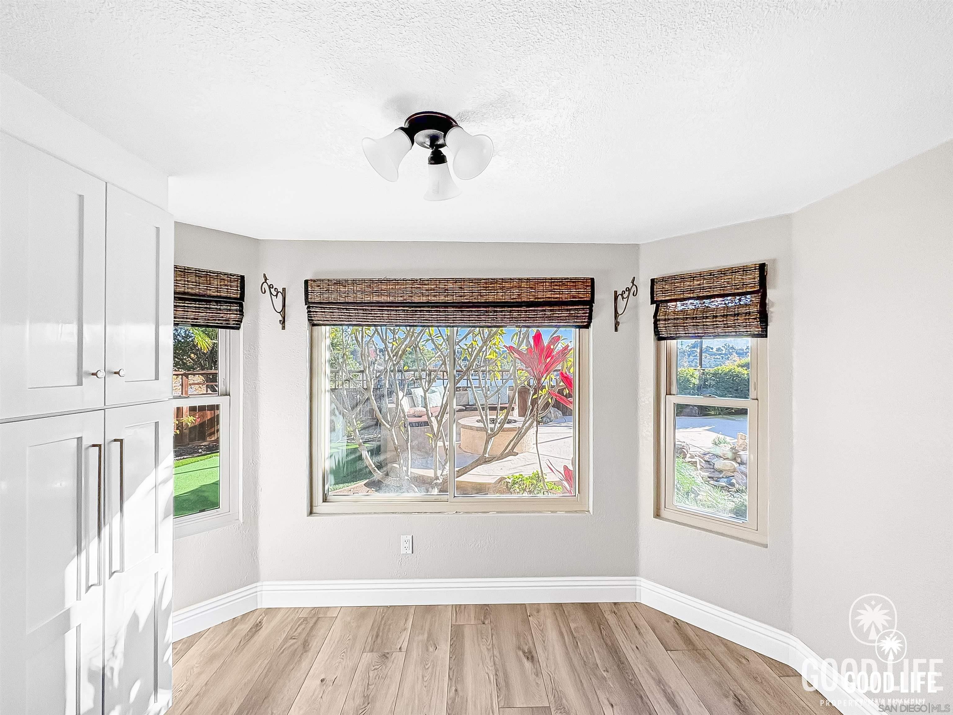 Detail Gallery Image 4 of 30 For 391  via Almansa, Encinitas,  CA 92024 - 4 Beds | 3 Baths