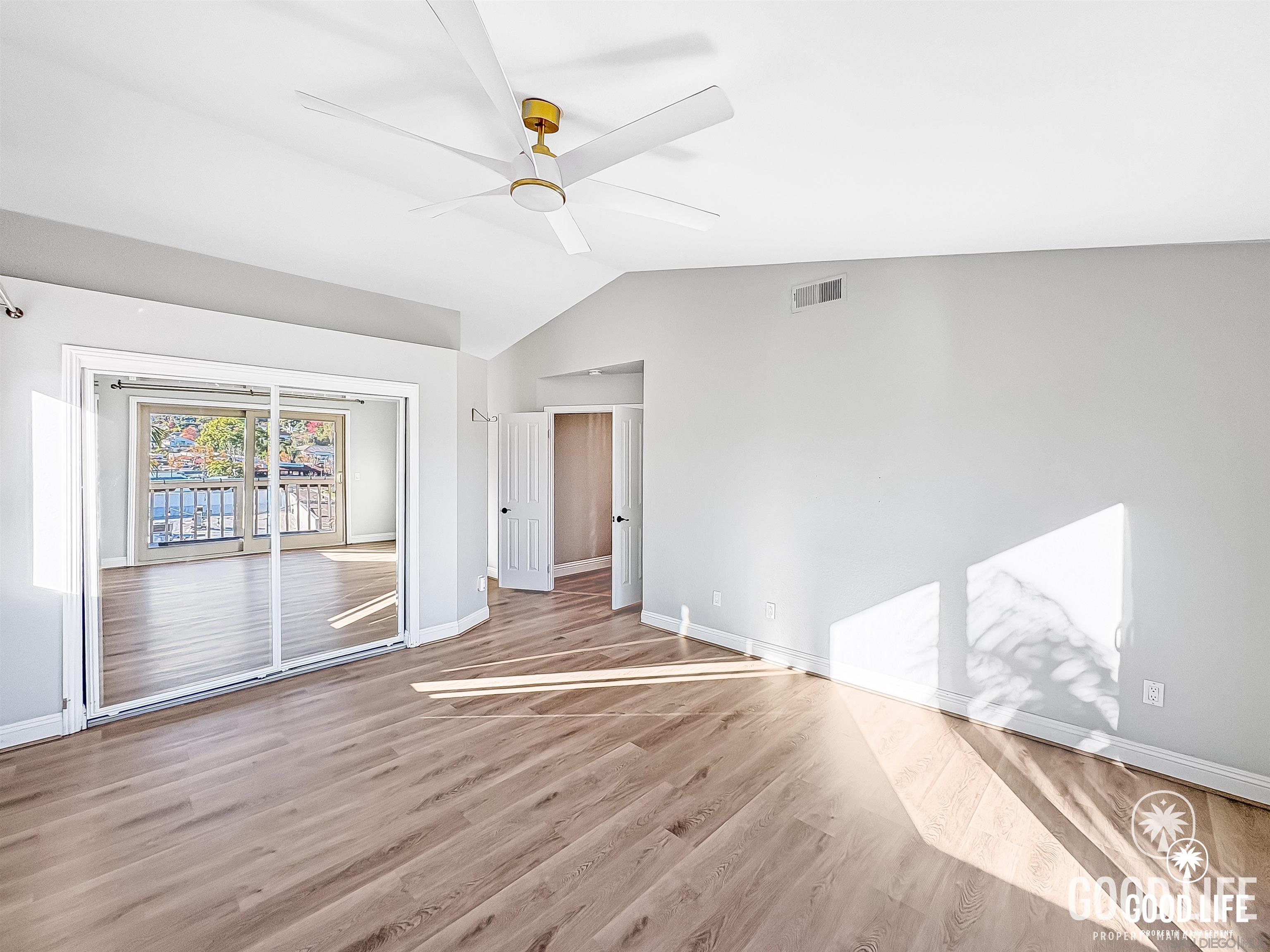 Detail Gallery Image 10 of 30 For 391  via Almansa, Encinitas,  CA 92024 - 4 Beds | 3 Baths