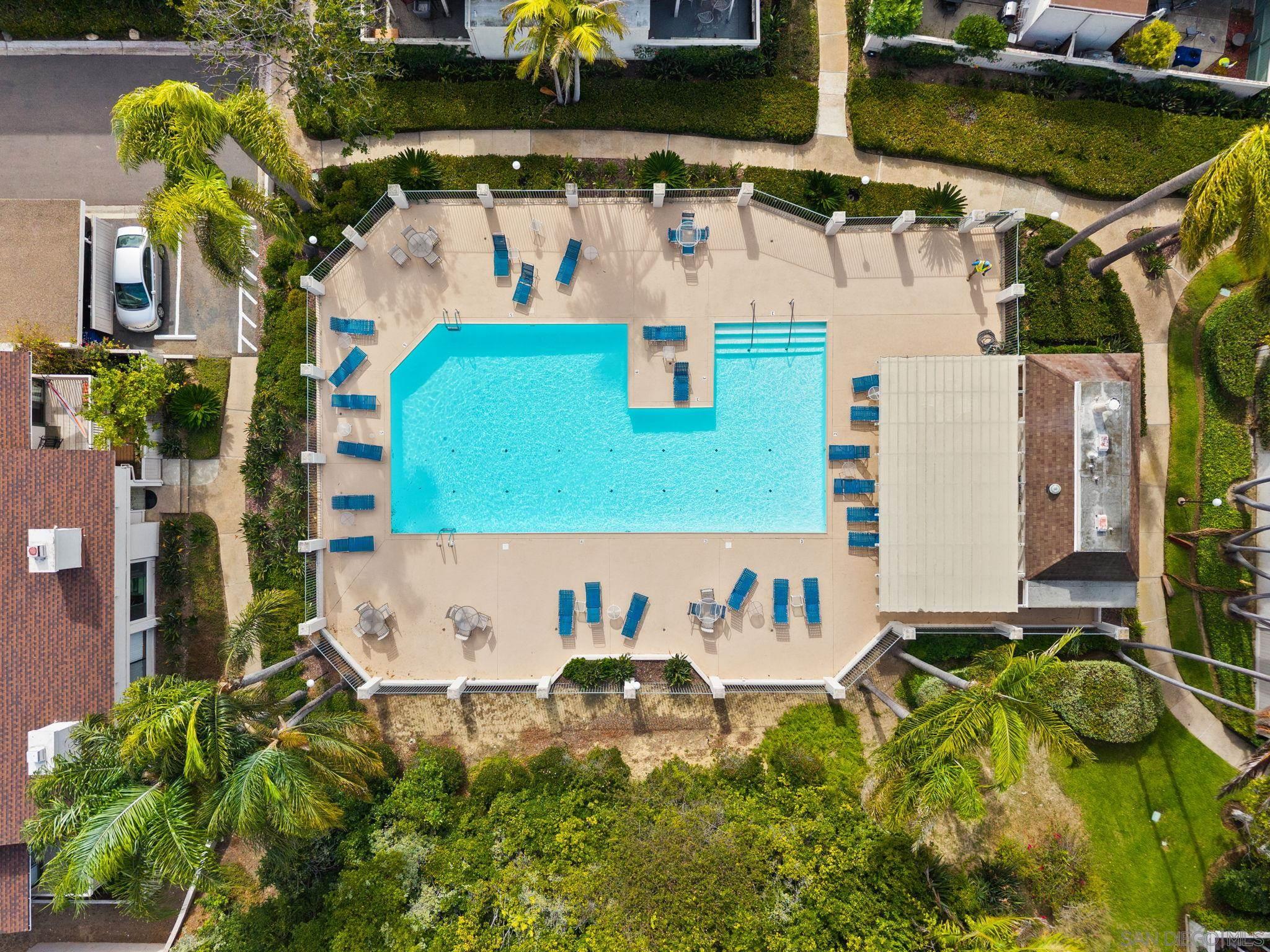 Detail Gallery Image 27 of 32 For 3941  Camino Lindo, San Diego,  CA 92122 - 3 Beds | 2/1 Baths