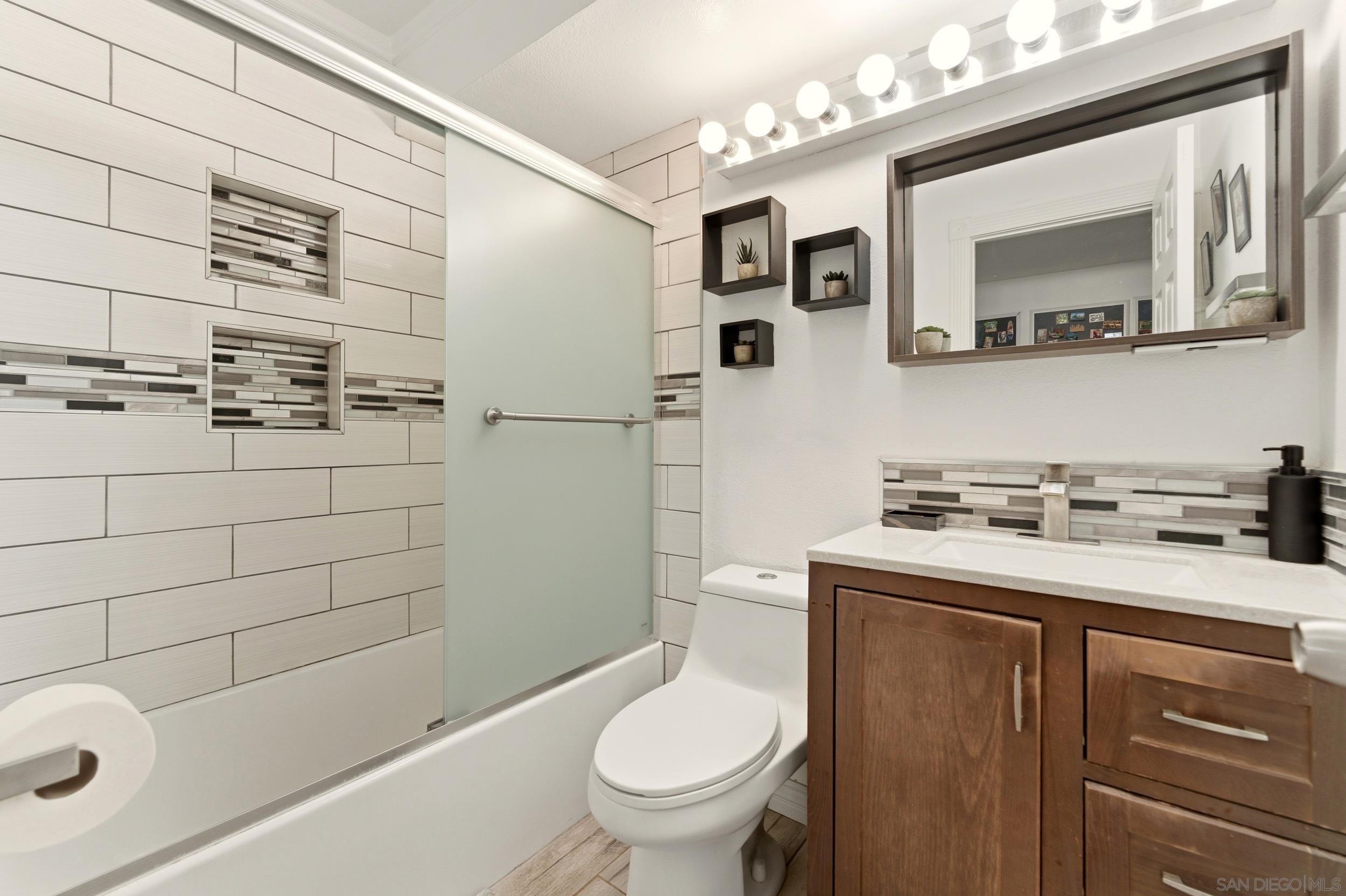 Detail Gallery Image 20 of 34 For 3116  Groton Way  #2,  San Diego,  CA 92110 - 3 Beds | 2 Baths