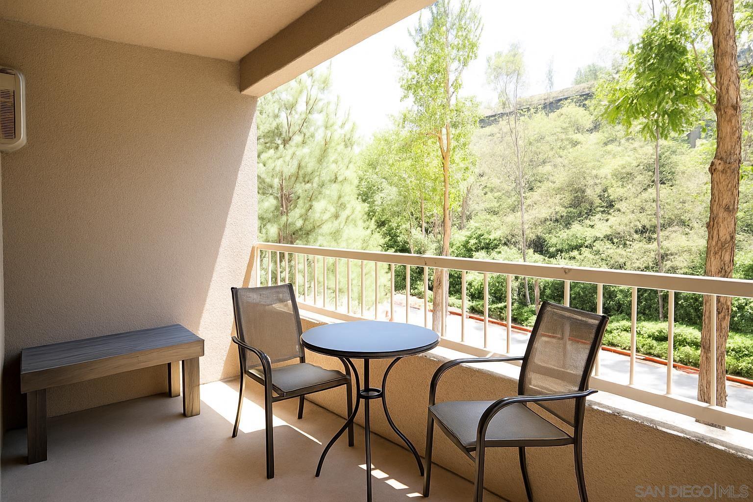 Detail Gallery Image 11 of 18 For Mission Gorge,  San Diego,  CA 92120 - 2 Beds | 2 Baths