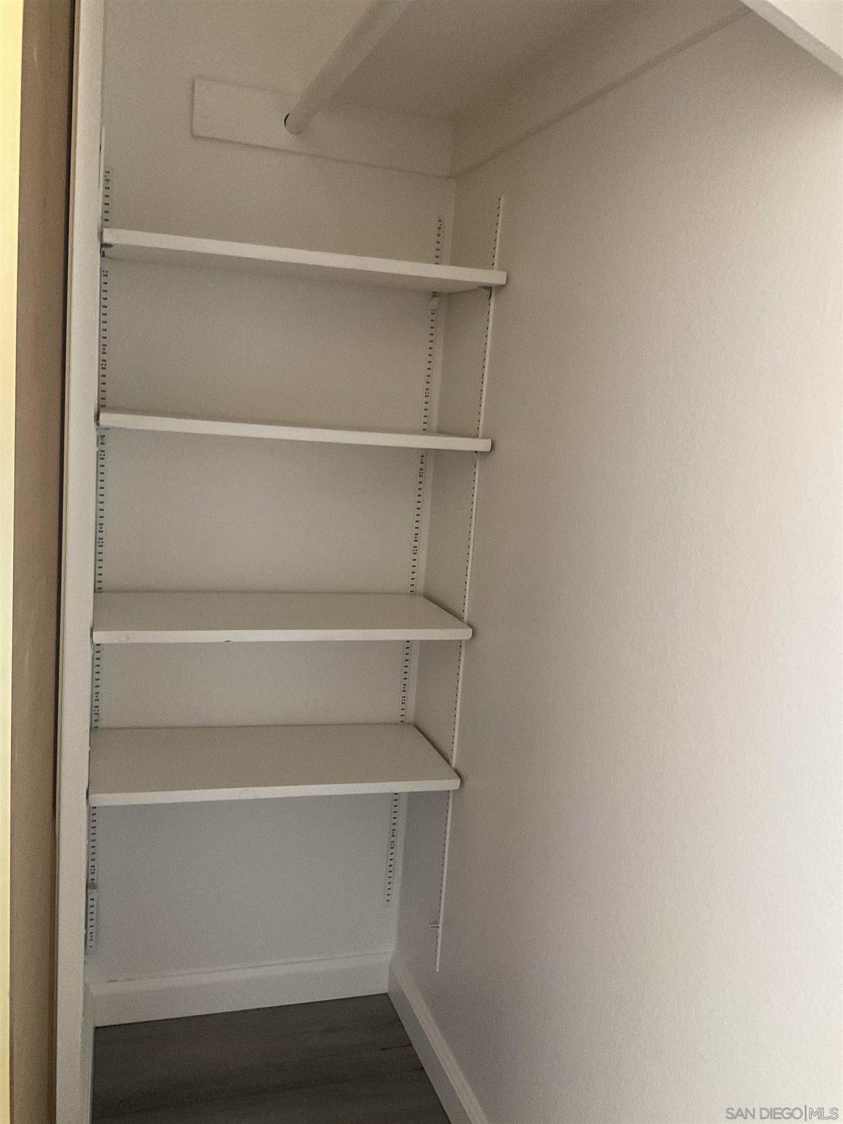 Detail Gallery Image 16 of 20 For 6902  Mission Gorge Rd.  9, San Diego,  CA 92120 - 1 Beds | 1 Baths