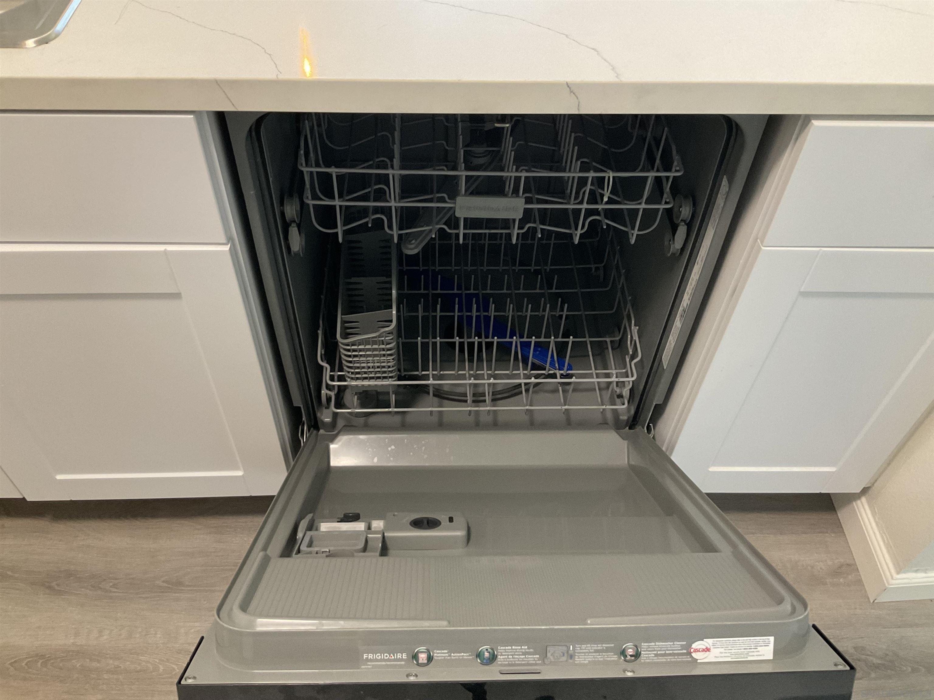 Detail Gallery Image 10 of 20 For 6902  Mission Gorge Rd.  9, San Diego,  CA 92120 - 1 Beds | 1 Baths