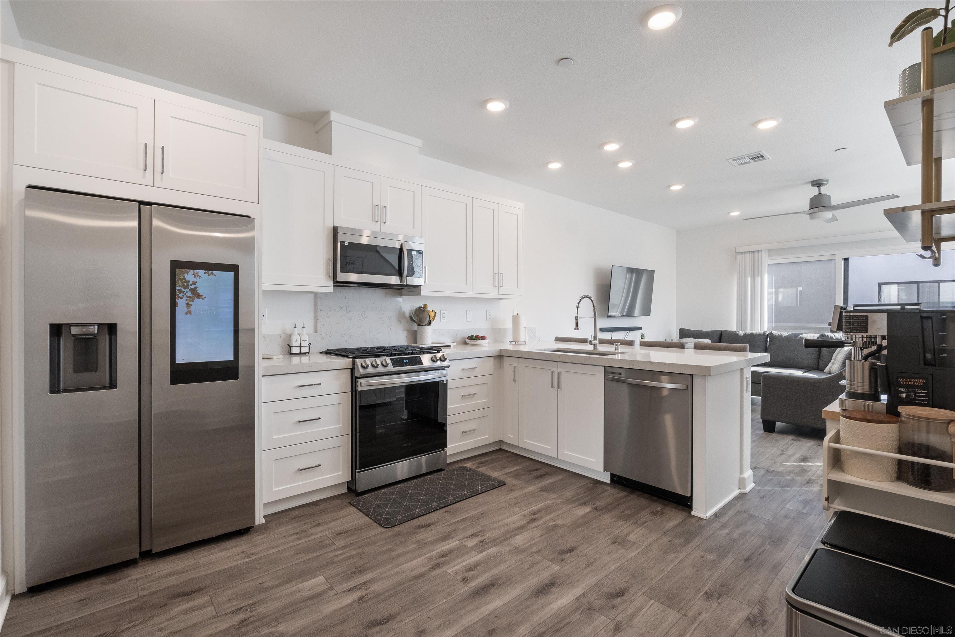 Detail Gallery Image 3 of 28 For 2142  Senita Dr, San Diego,  CA 92154 - 3 Beds | 3 Baths