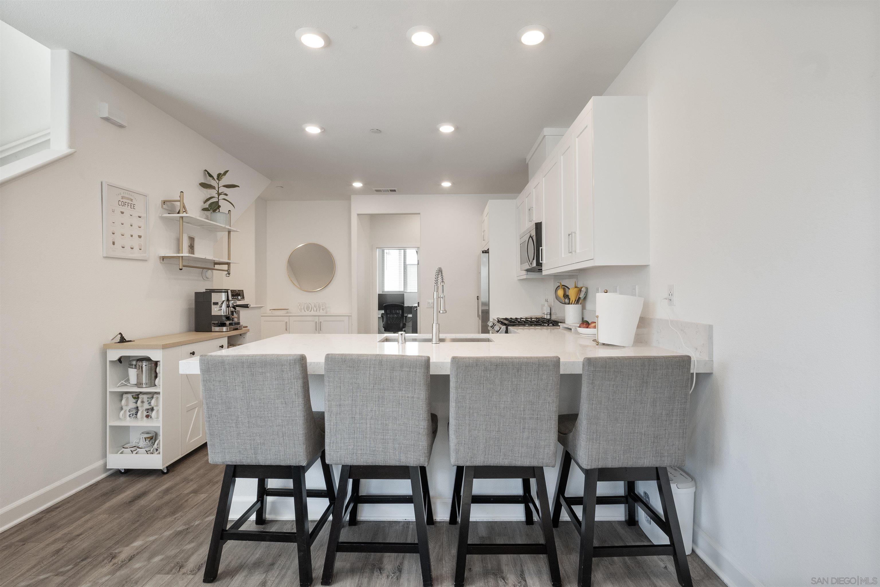 Detail Gallery Image 6 of 28 For 2142  Senita Dr, San Diego,  CA 92154 - 3 Beds | 3 Baths