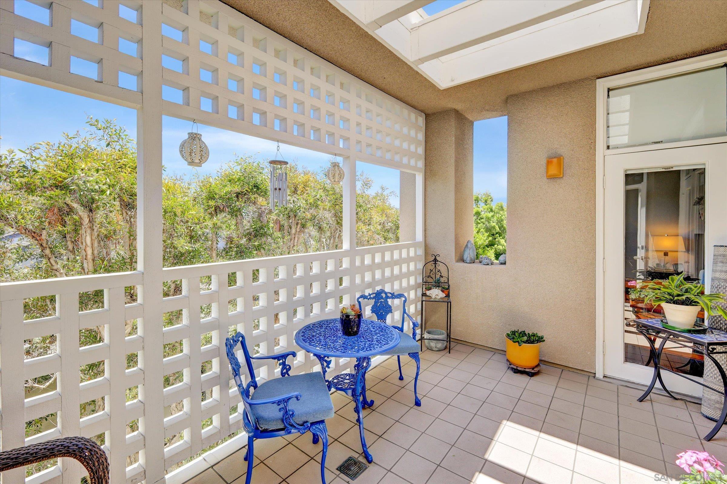 Detail Gallery Image 14 of 29 For 4018  Nobel Dr  #301,  San Diego,  CA 92122 - 3 Beds | 2 Baths