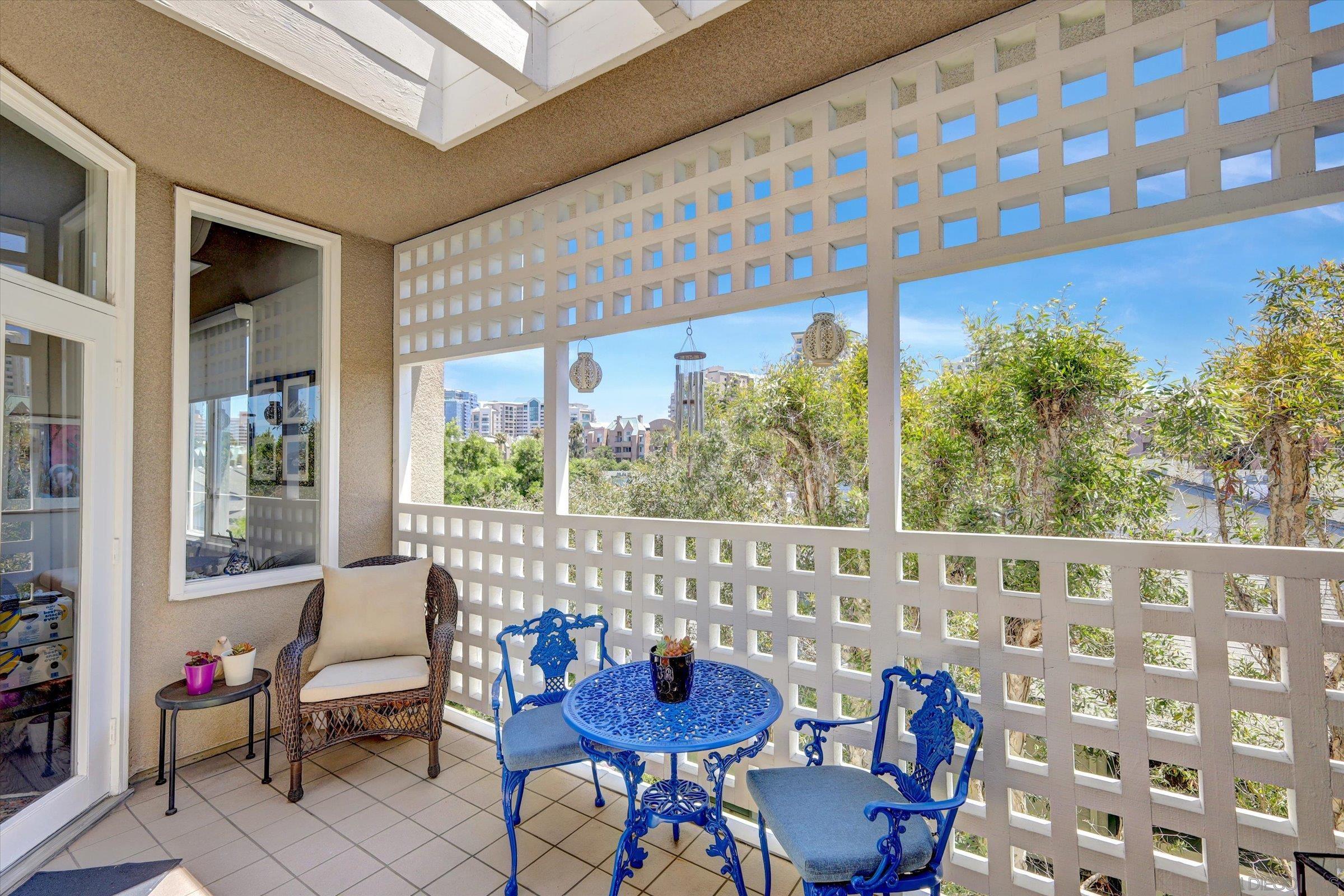 Detail Gallery Image 15 of 29 For 4018  Nobel Dr  #301,  San Diego,  CA 92122 - 3 Beds | 2 Baths