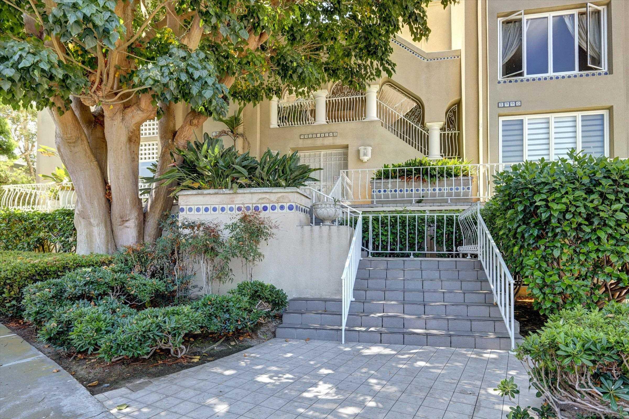 Detail Gallery Image 21 of 29 For 4018  Nobel Dr  #301,  San Diego,  CA 92122 - 3 Beds | 2 Baths