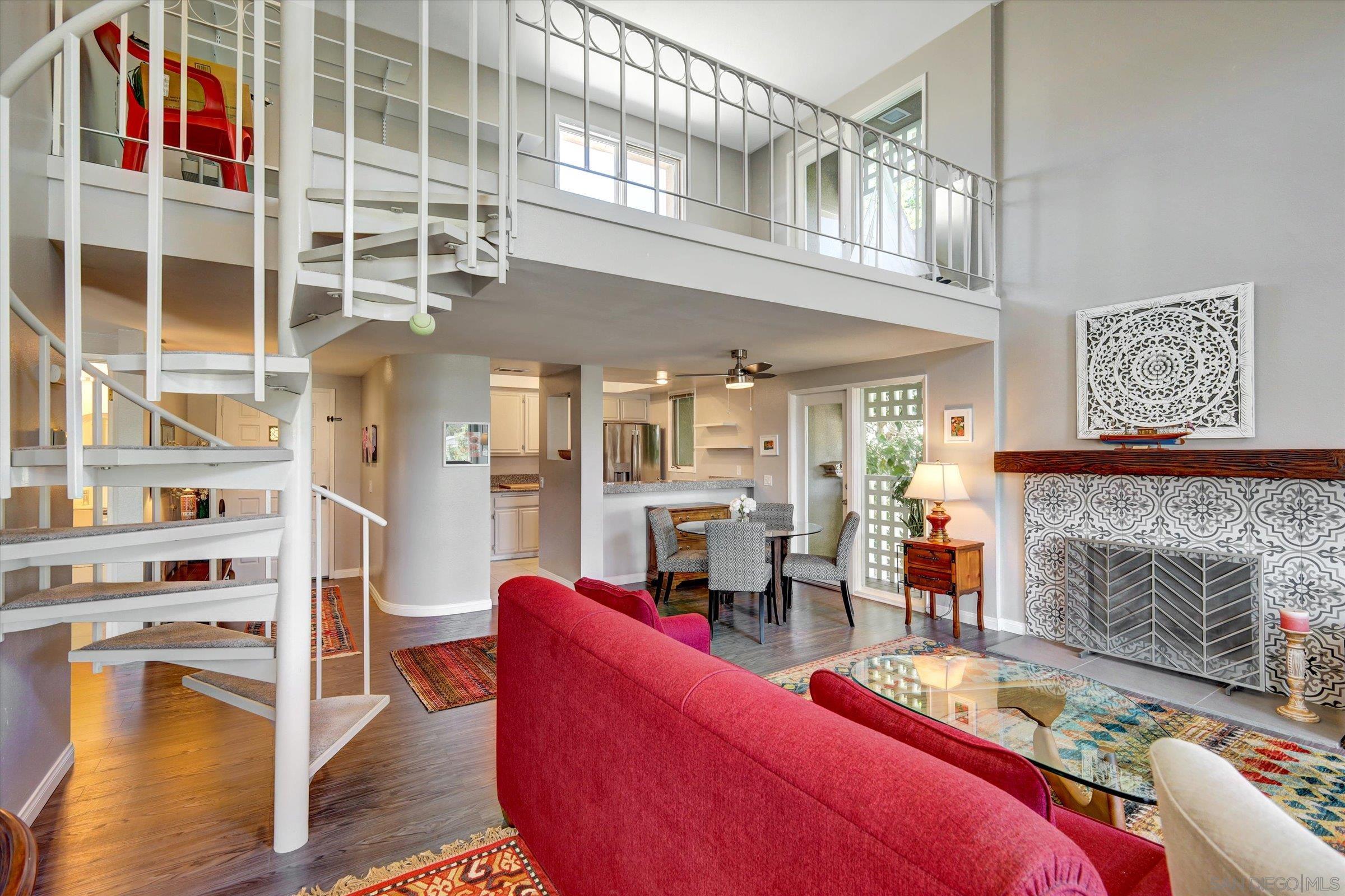 Detail Gallery Image 8 of 29 For 4018  Nobel Dr  #301,  San Diego,  CA 92122 - 3 Beds | 2 Baths