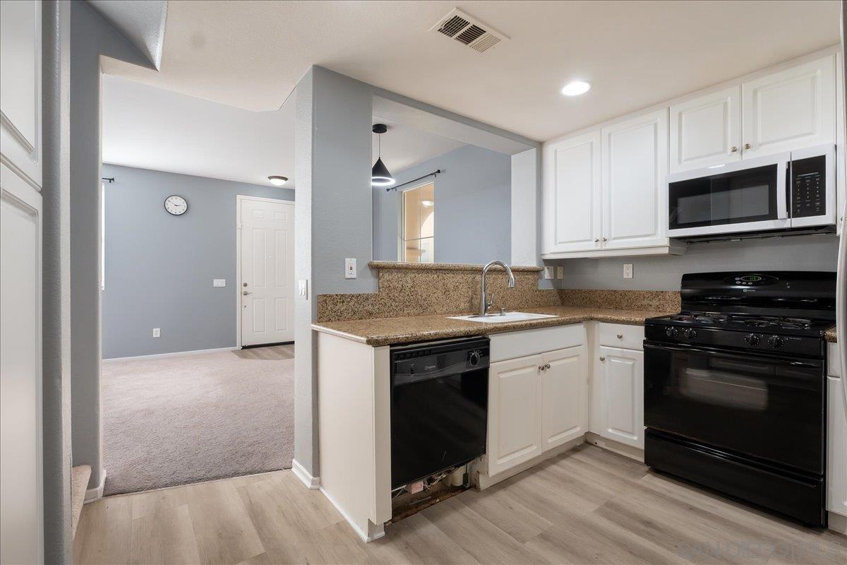 Detail Gallery Image 9 of 25 For 841  Compass Way, San Diego,  CA 92154 - 3 Beds | 2/1 Baths