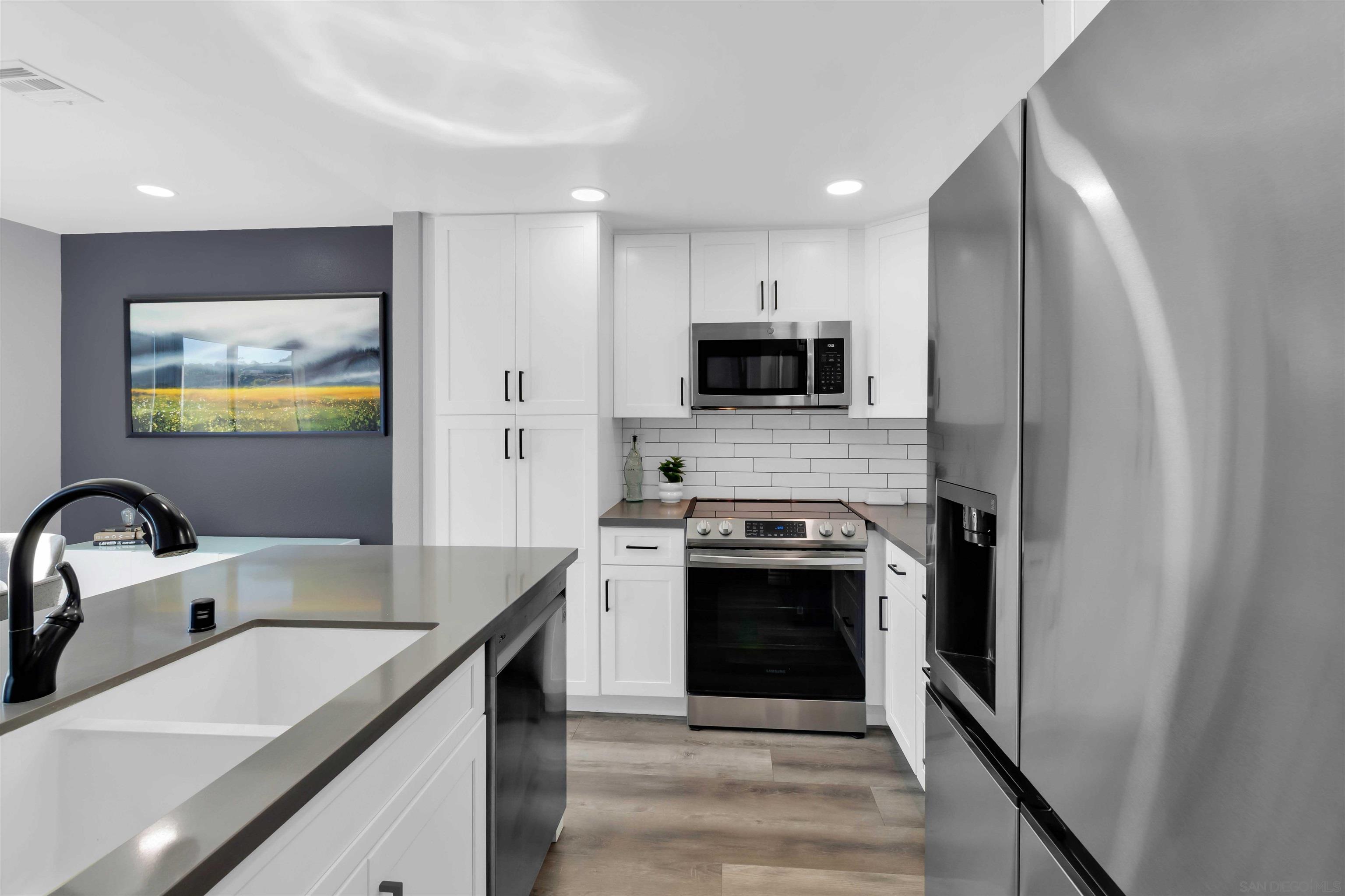 Detail Gallery Image 11 of 35 For 7780  Parkway Dr  #104,  La Mesa,  CA 91942 - 2 Beds | 2 Baths