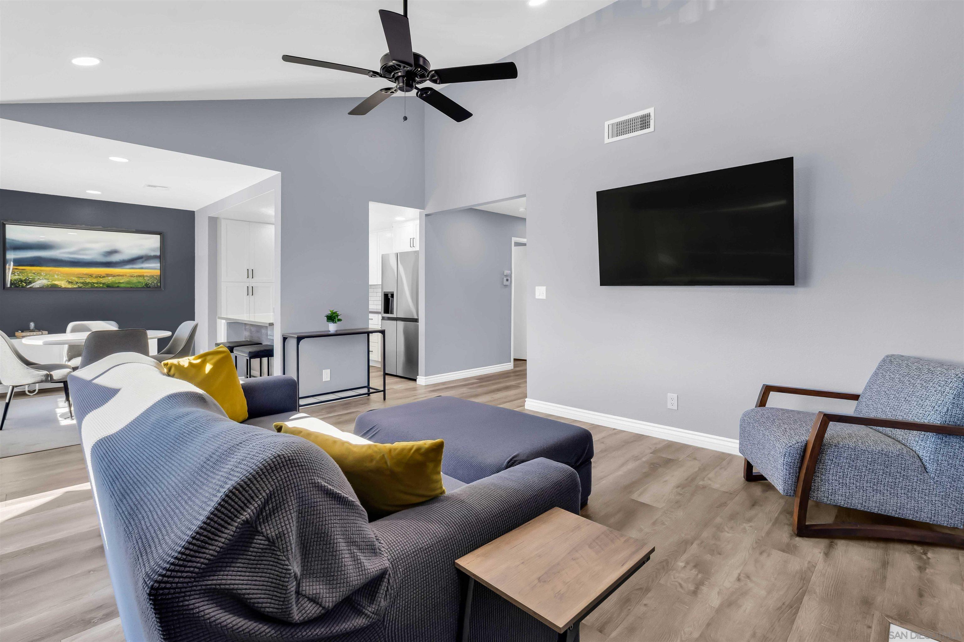 Detail Gallery Image 5 of 35 For 7780  Parkway Dr  #104,  La Mesa,  CA 91942 - 2 Beds | 2 Baths