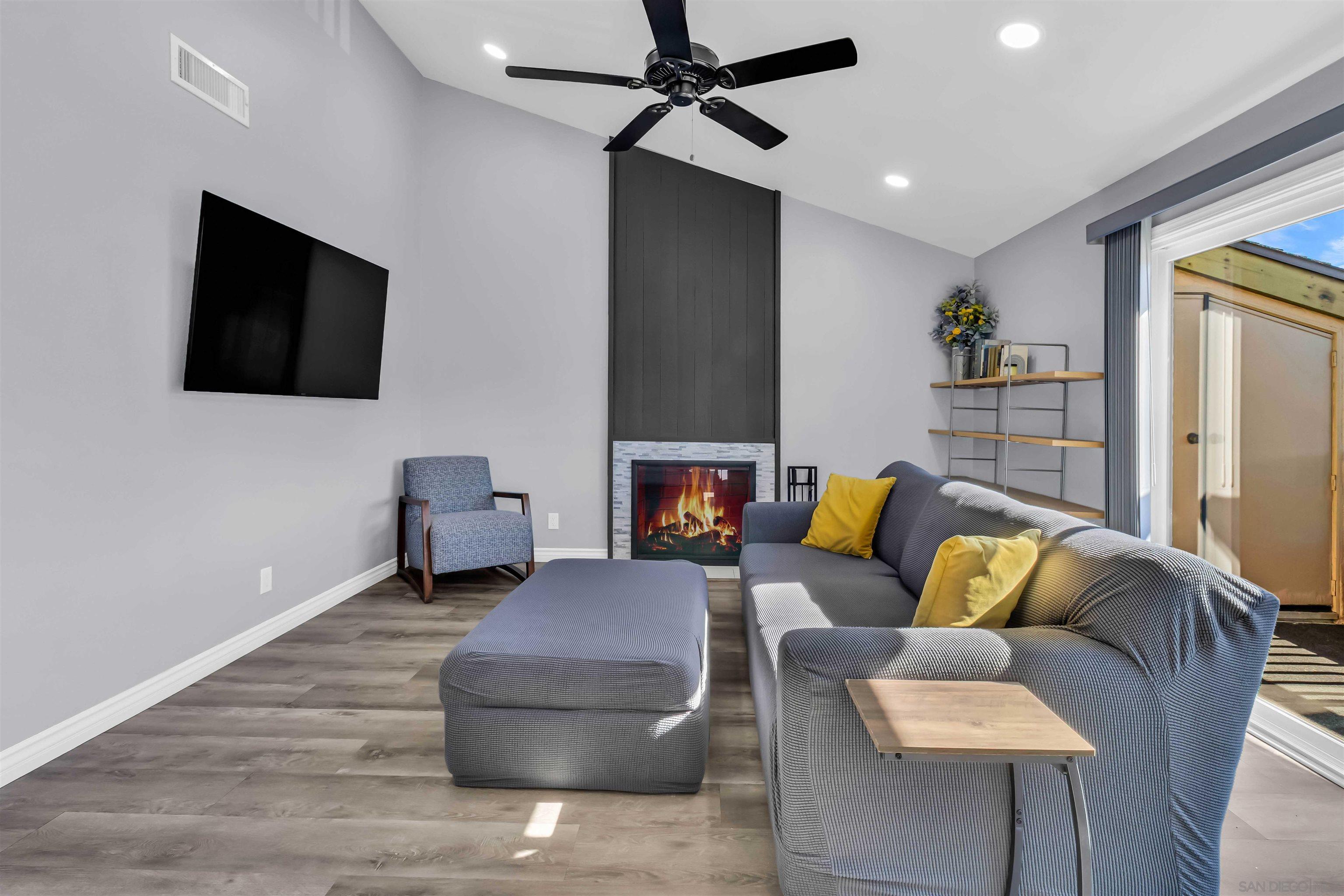 Detail Gallery Image 9 of 35 For 7780  Parkway Dr  #104,  La Mesa,  CA 91942 - 2 Beds | 2 Baths