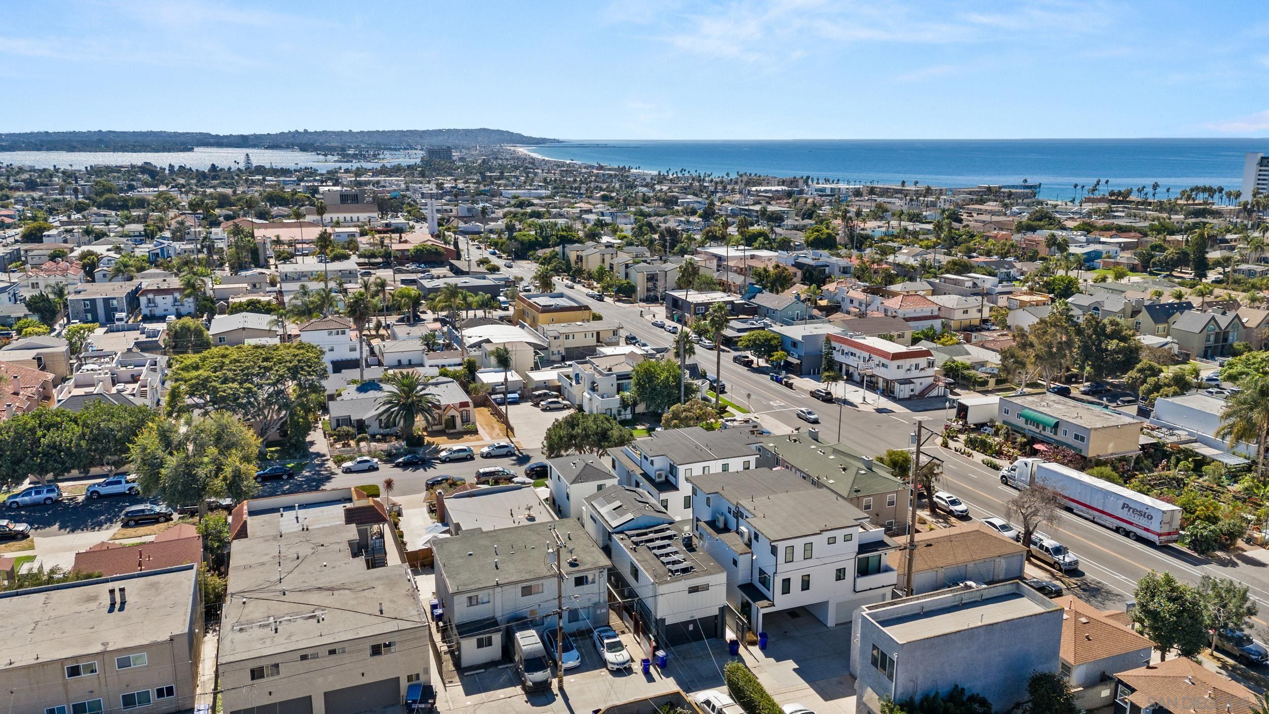 Detail Gallery Image 25 of 33 For 1020  Beryl Street, San Diego,  CA 92109 - 2 Beds | 1/1 Baths