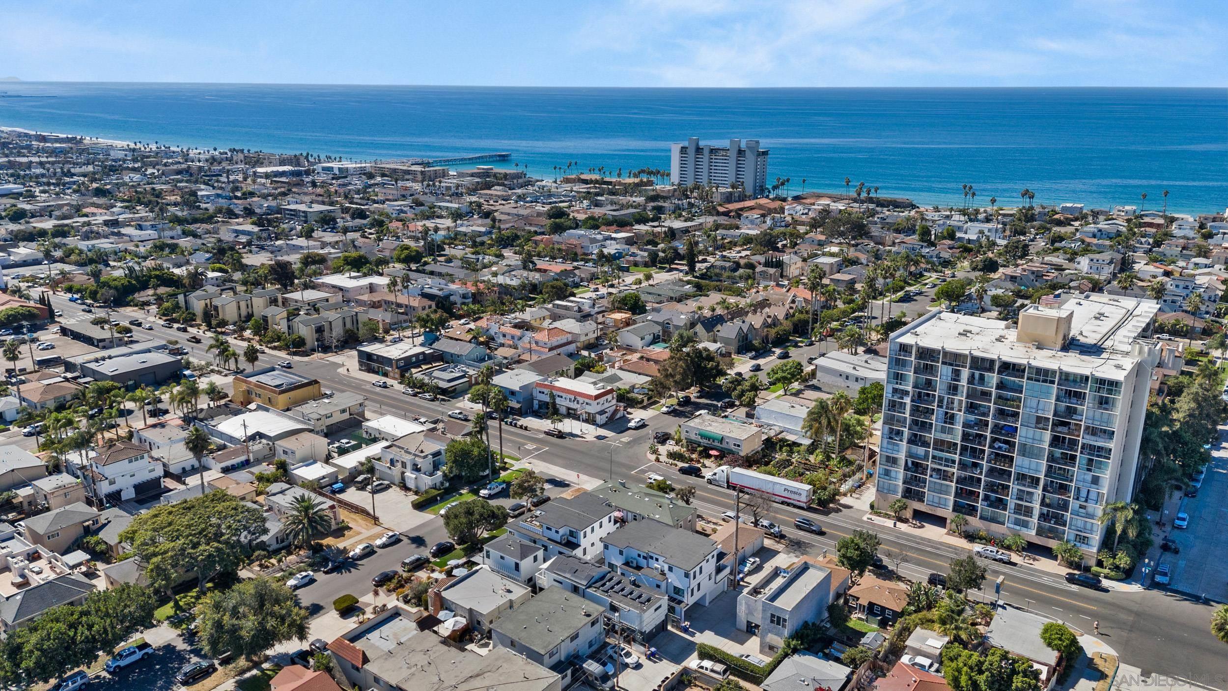 Detail Gallery Image 31 of 33 For 1020  Beryl Street, San Diego,  CA 92109 - 2 Beds | 1/1 Baths