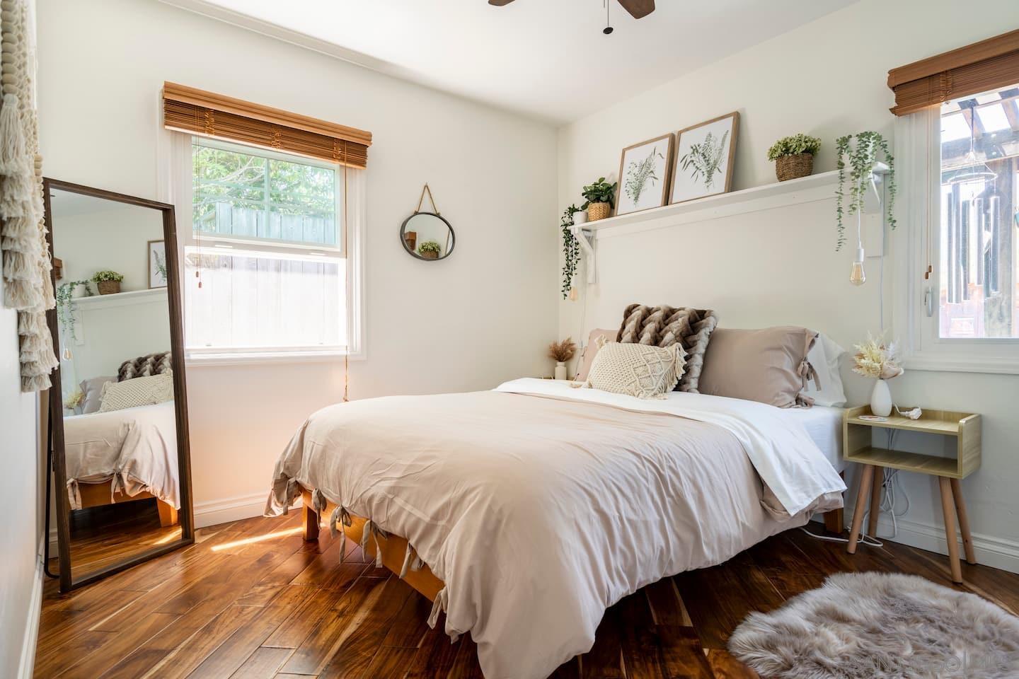 Detail Gallery Image 9 of 19 For 3466  Wisteria Dr, San Diego,  CA 92106 - 2 Beds | 1 Baths