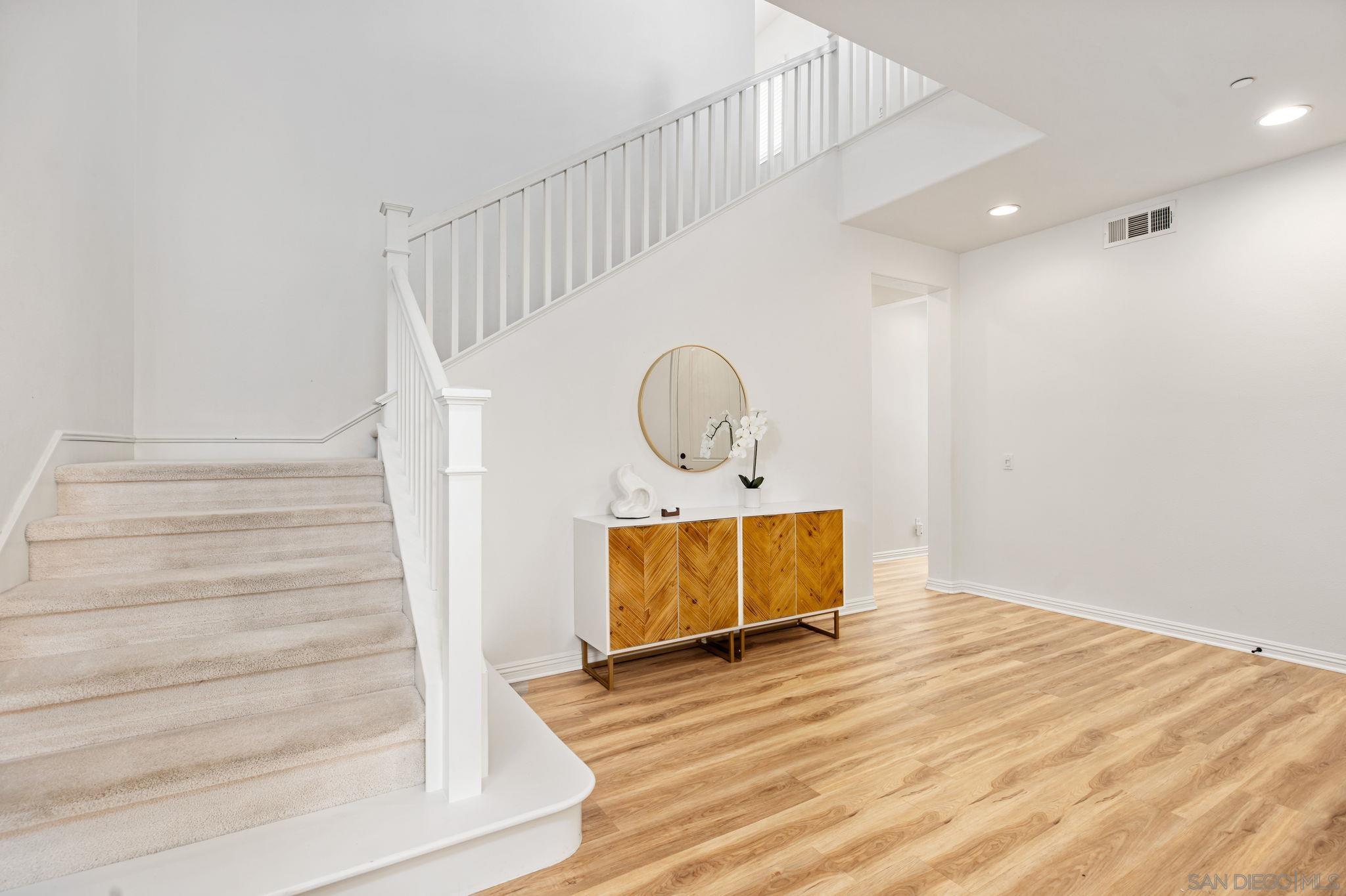 Detail Gallery Image 15 of 58 For 8492  Blackburn Ln, San Diego,  CA 92127 - 4 Beds | 3 Baths