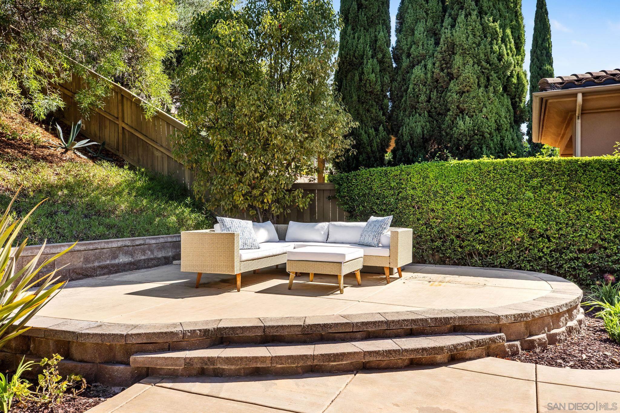 Detail Gallery Image 39 of 58 For 8492  Blackburn Ln, San Diego,  CA 92127 - 4 Beds | 3 Baths