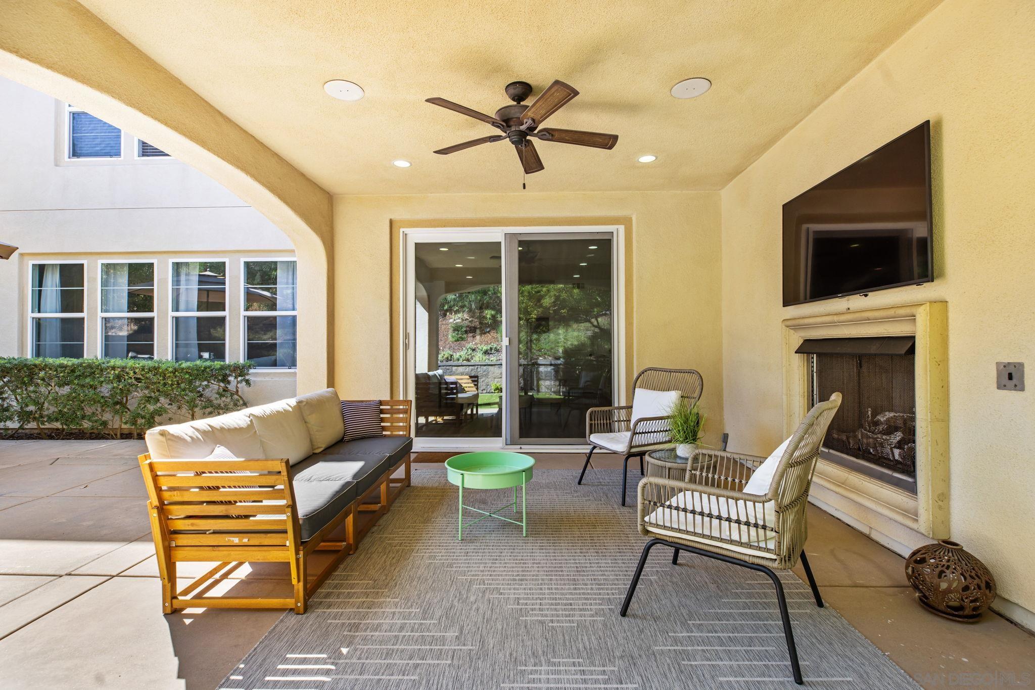 Detail Gallery Image 47 of 58 For 8492  Blackburn Ln, San Diego,  CA 92127 - 4 Beds | 3 Baths