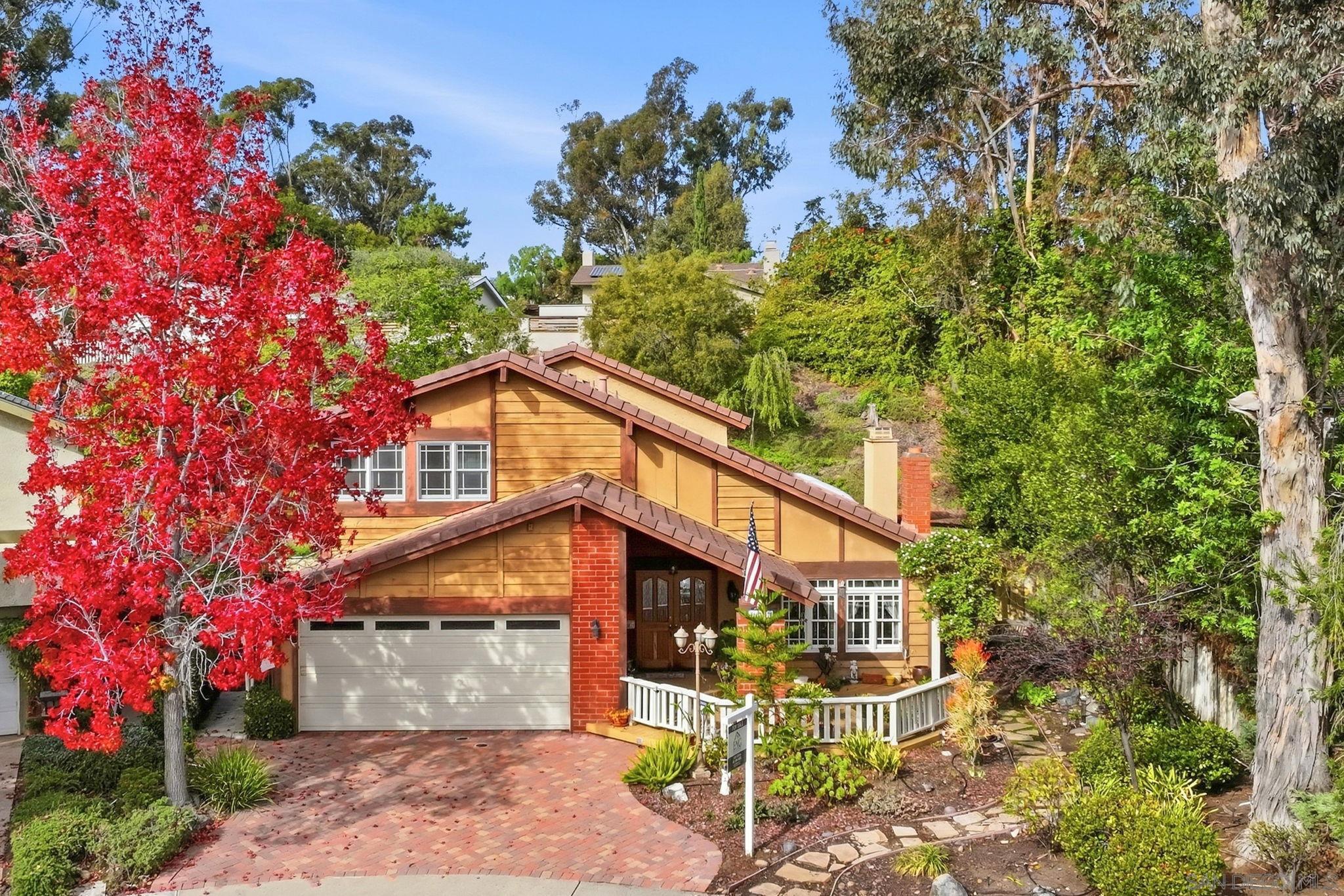 Detail Gallery Image 2 of 55 For 5562  Tortuga Ct, San Diego,  CA 92124 - 4 Beds | 2/1 Baths