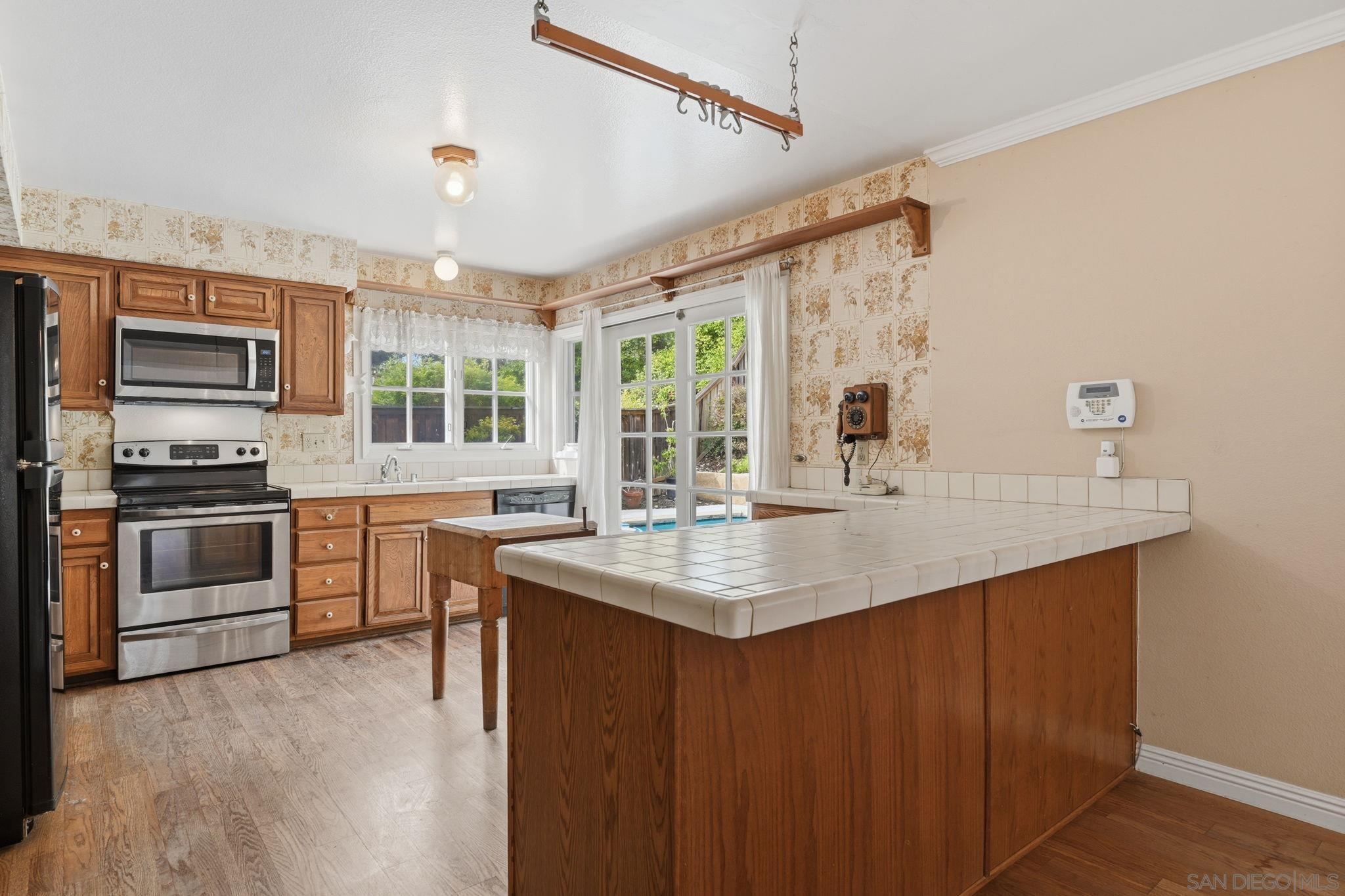 Detail Gallery Image 18 of 55 For 5562  Tortuga Ct, San Diego,  CA 92124 - 4 Beds | 2/1 Baths