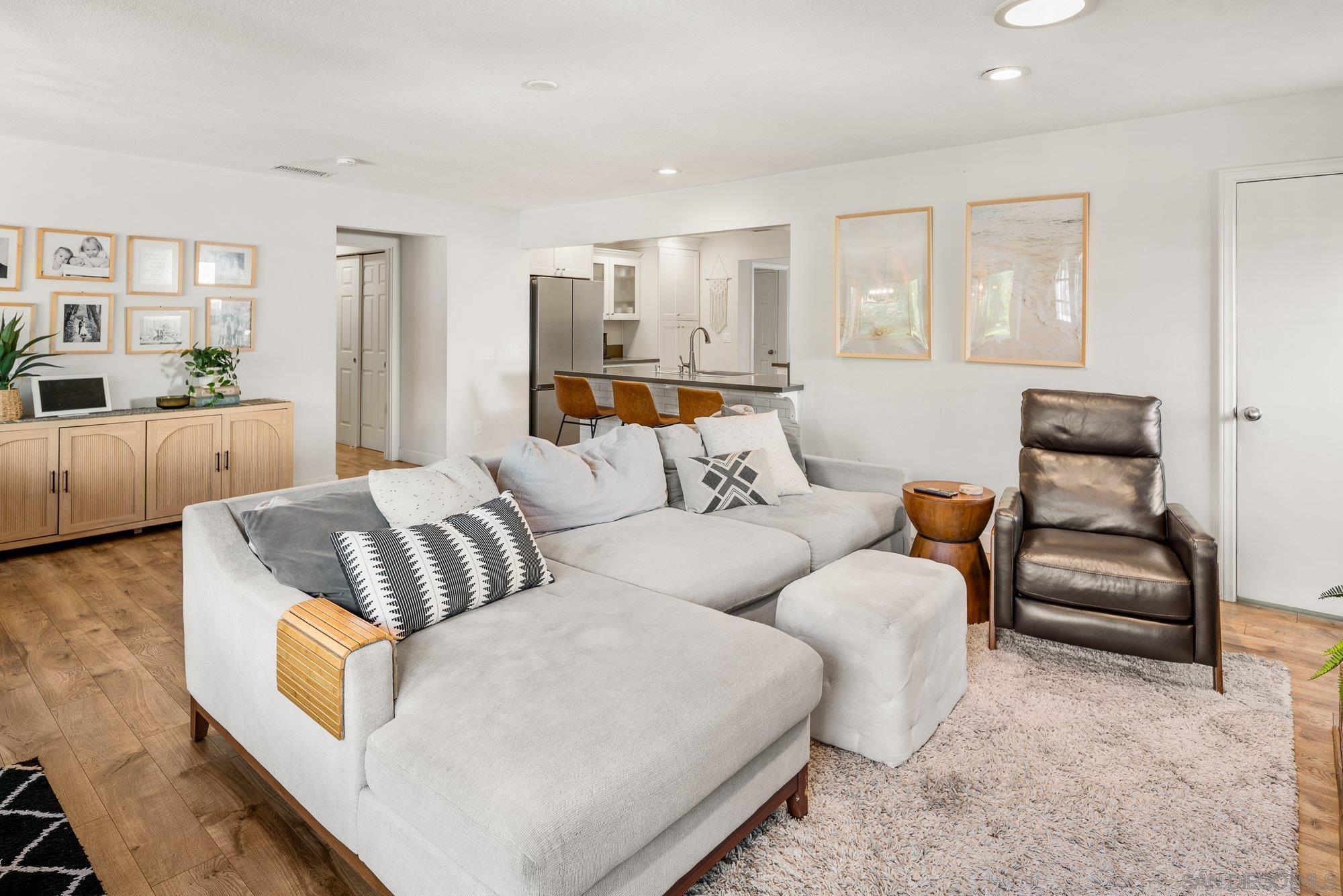 Detail Gallery Image 23 of 66 For 3491  Shawnee Road, San Diego,  CA 92117 - 5 Beds | 3 Baths