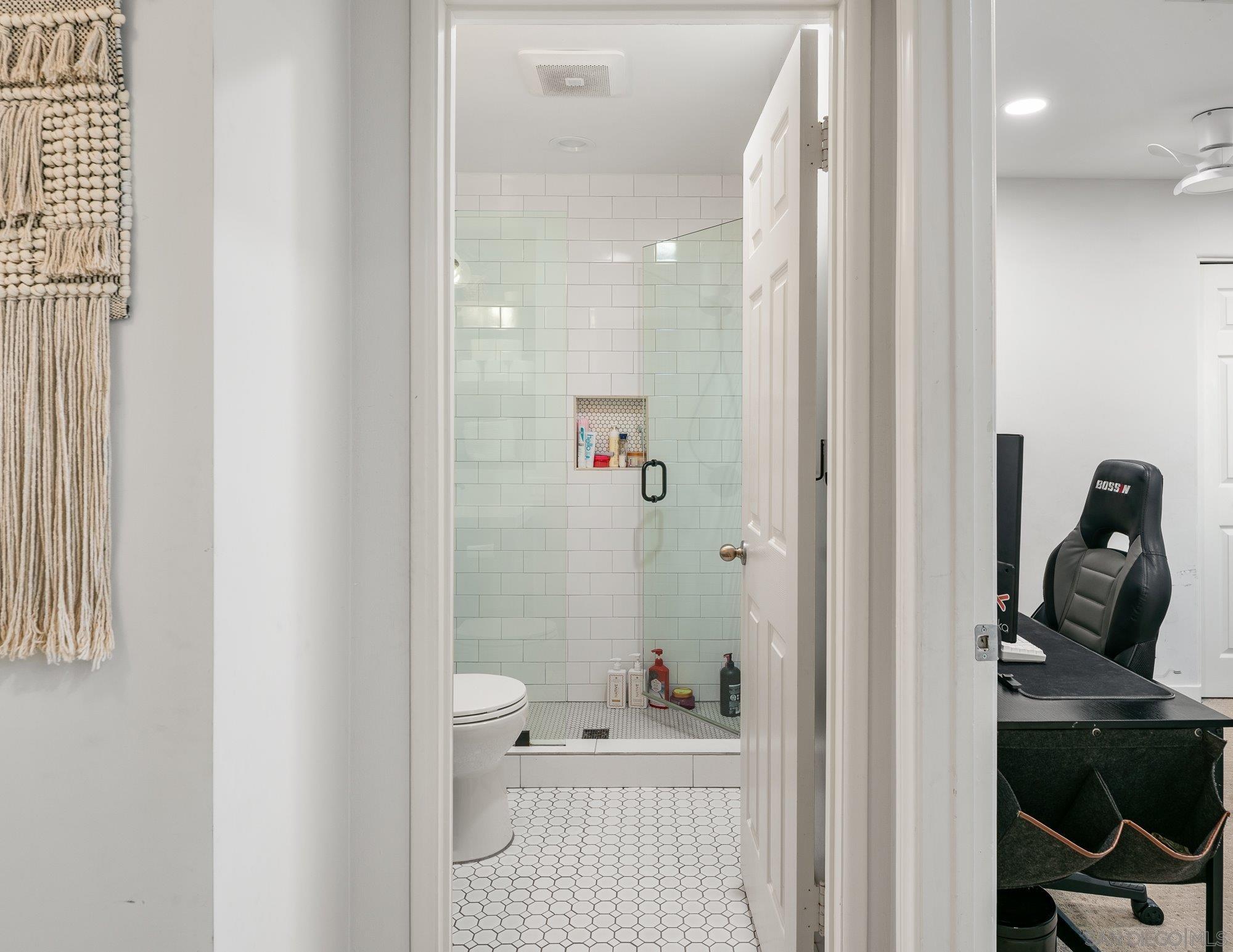 Detail Gallery Image 34 of 66 For 3491  Shawnee Road, San Diego,  CA 92117 - 5 Beds | 3 Baths