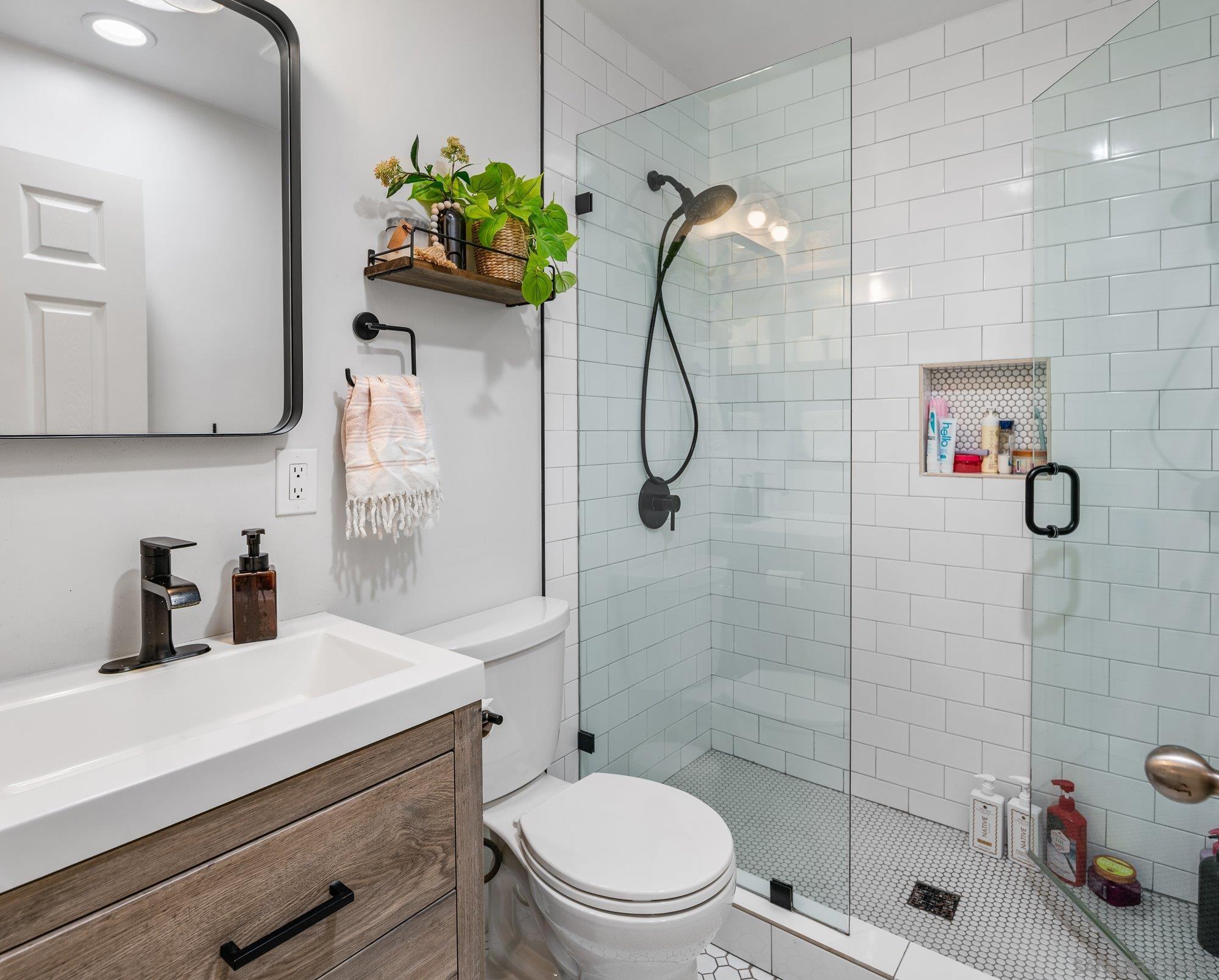 Detail Gallery Image 35 of 66 For 3491  Shawnee Road, San Diego,  CA 92117 - 5 Beds | 3 Baths