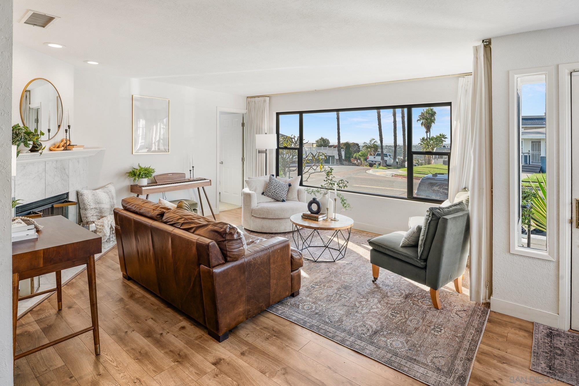 Detail Gallery Image 7 of 66 For 3491  Shawnee Road, San Diego,  CA 92117 - 5 Beds | 3 Baths