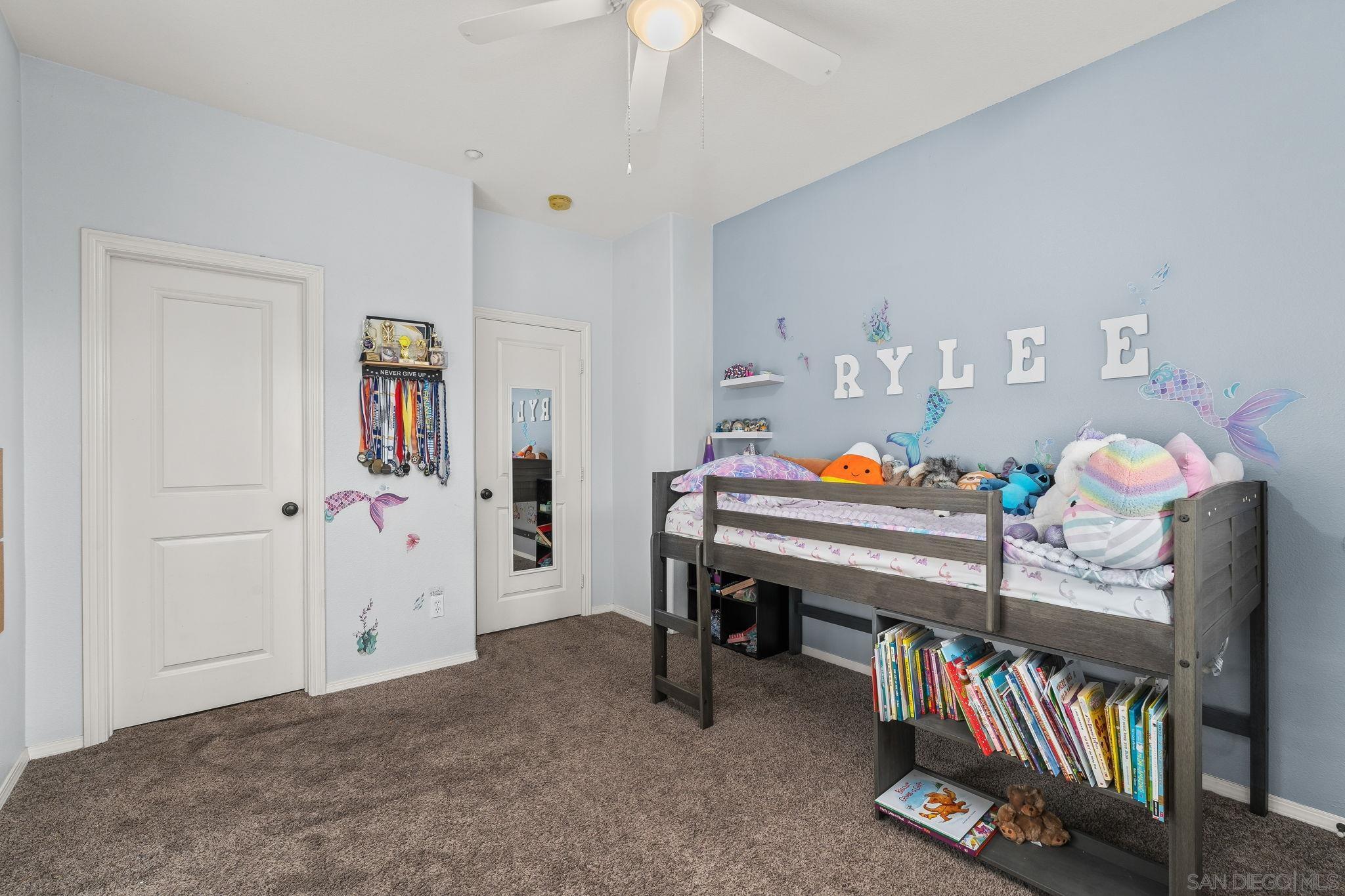 Detail Gallery Image 16 of 33 For 2231  Kensington Way  #2,  Chula Vista,  CA 91915 - 3 Beds | 3 Baths