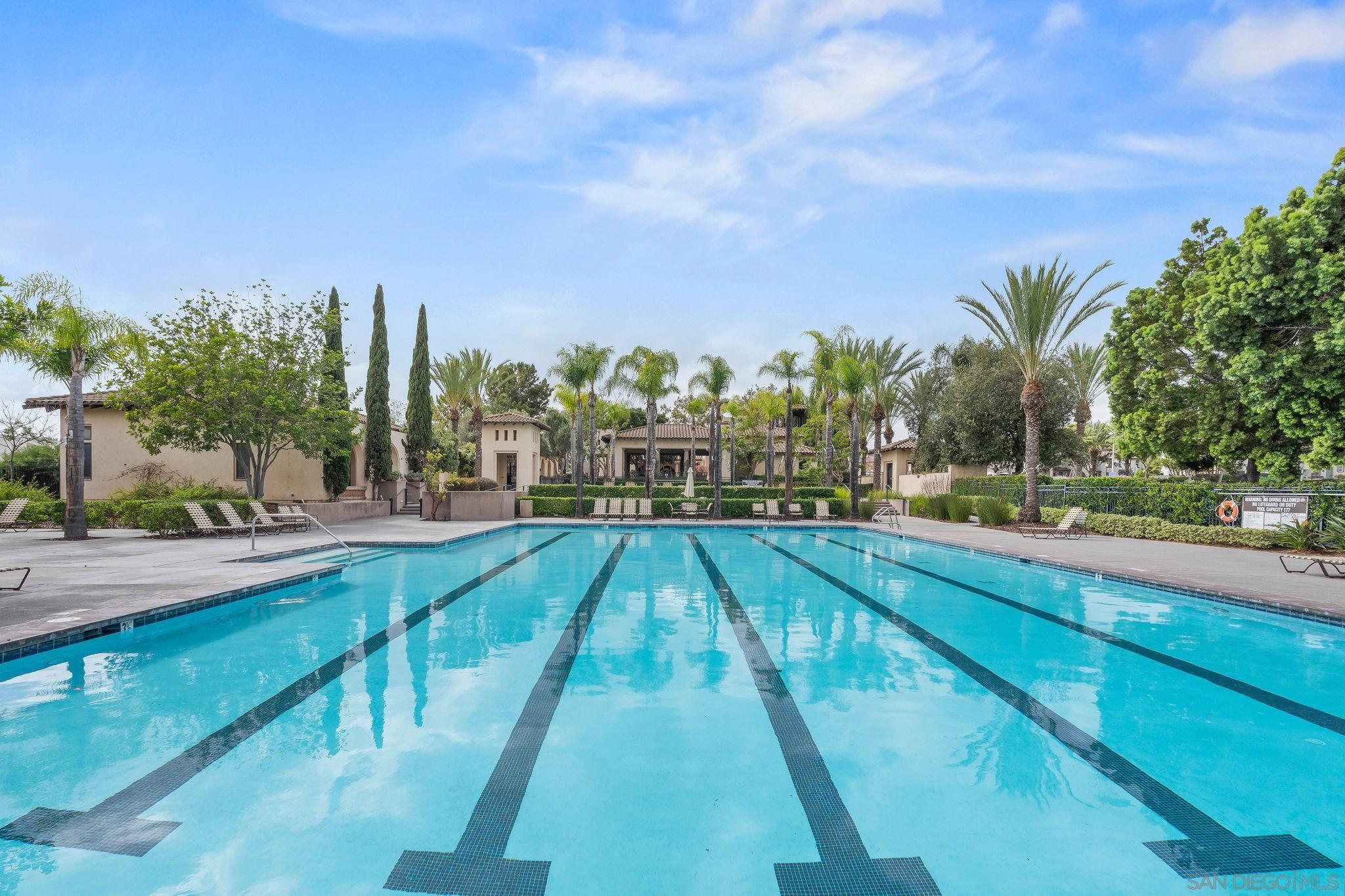 Detail Gallery Image 29 of 33 For 2231  Kensington Way  #2,  Chula Vista,  CA 91915 - 3 Beds | 3 Baths