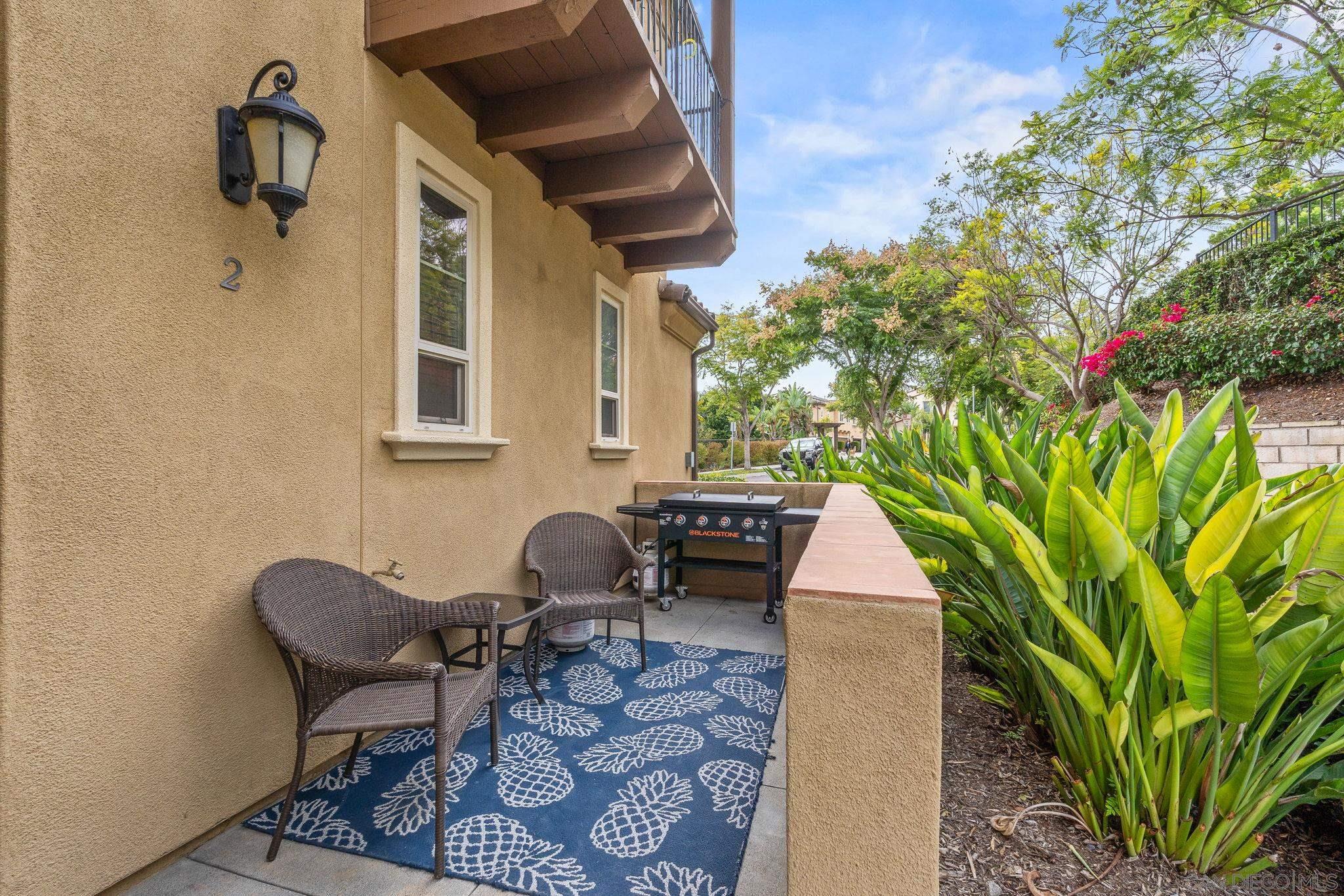 Detail Gallery Image 4 of 33 For 2231  Kensington Way  #2,  Chula Vista,  CA 91915 - 3 Beds | 3 Baths
