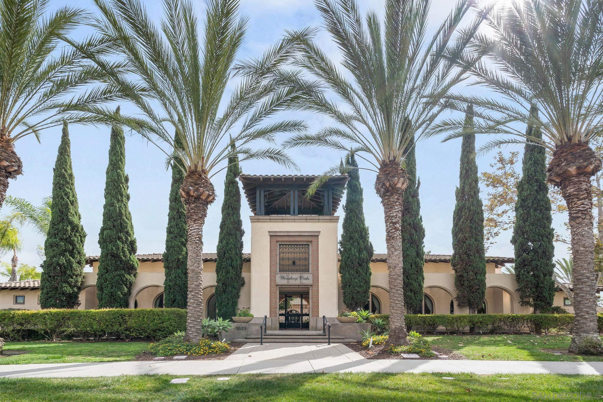 Detail Gallery Image 32 of 33 For 2231  Kensington Way  #2,  Chula Vista,  CA 91915 - 3 Beds | 3 Baths