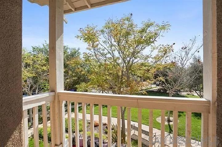 Detail Gallery Image 15 of 27 For 15474  Bristol Ridge Ter, San Diego,  CA 92127 - 3 Beds | 2/1 Baths