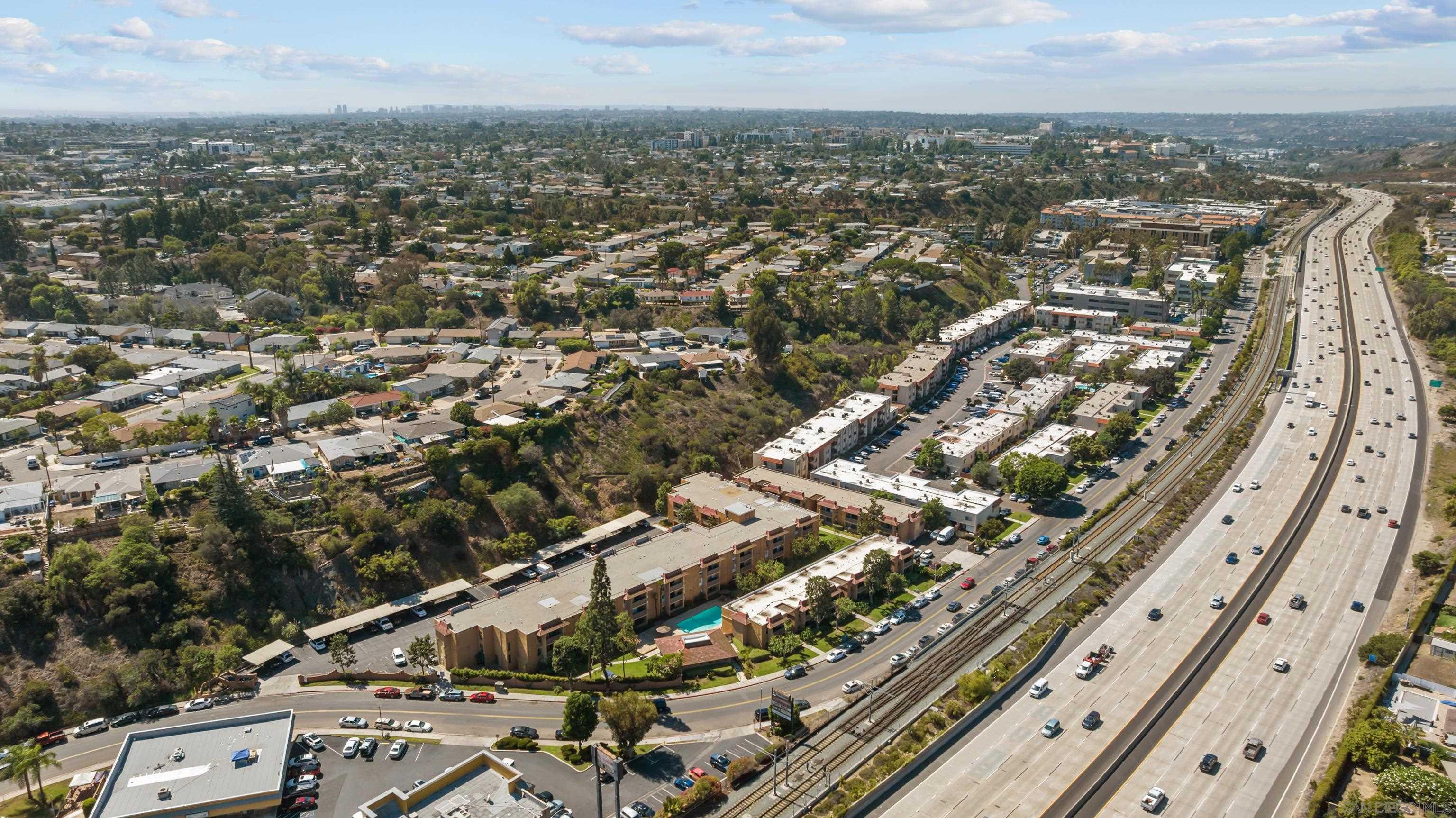 Detail Gallery Image 27 of 28 For 6911  Alvarado Rd  #20,  San Diego,  CA 92120 - 3 Beds | 2 Baths