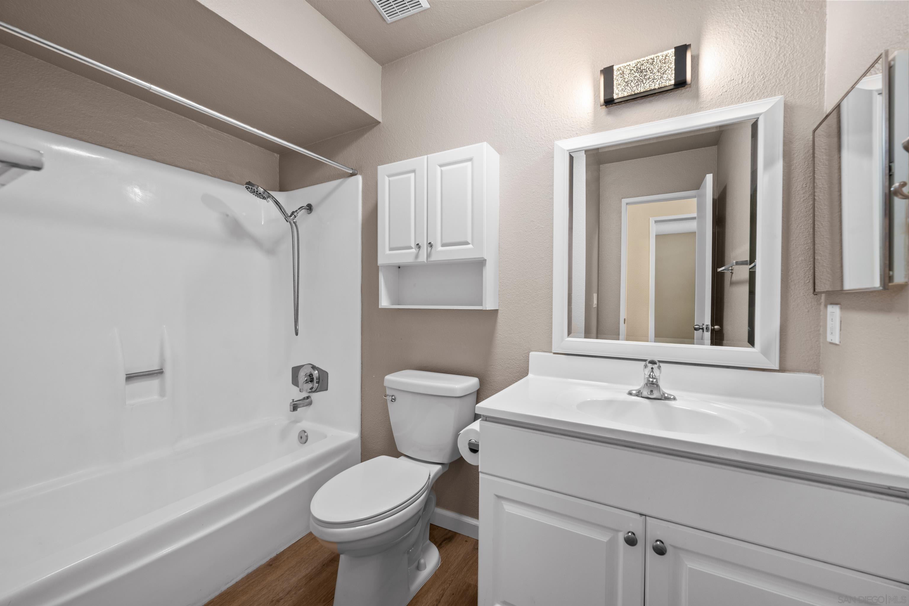 Detail Gallery Image 10 of 28 For 6911  Alvarado Rd  #20,  San Diego,  CA 92120 - 3 Beds | 2 Baths