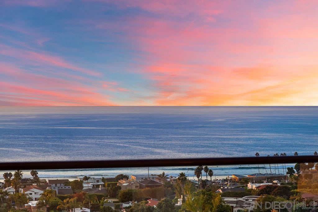 Detail Gallery Image 15 of 46 For 2516  Ruette Nicole, La Jolla,  CA 92037 - 6 Beds | 5/2 Baths