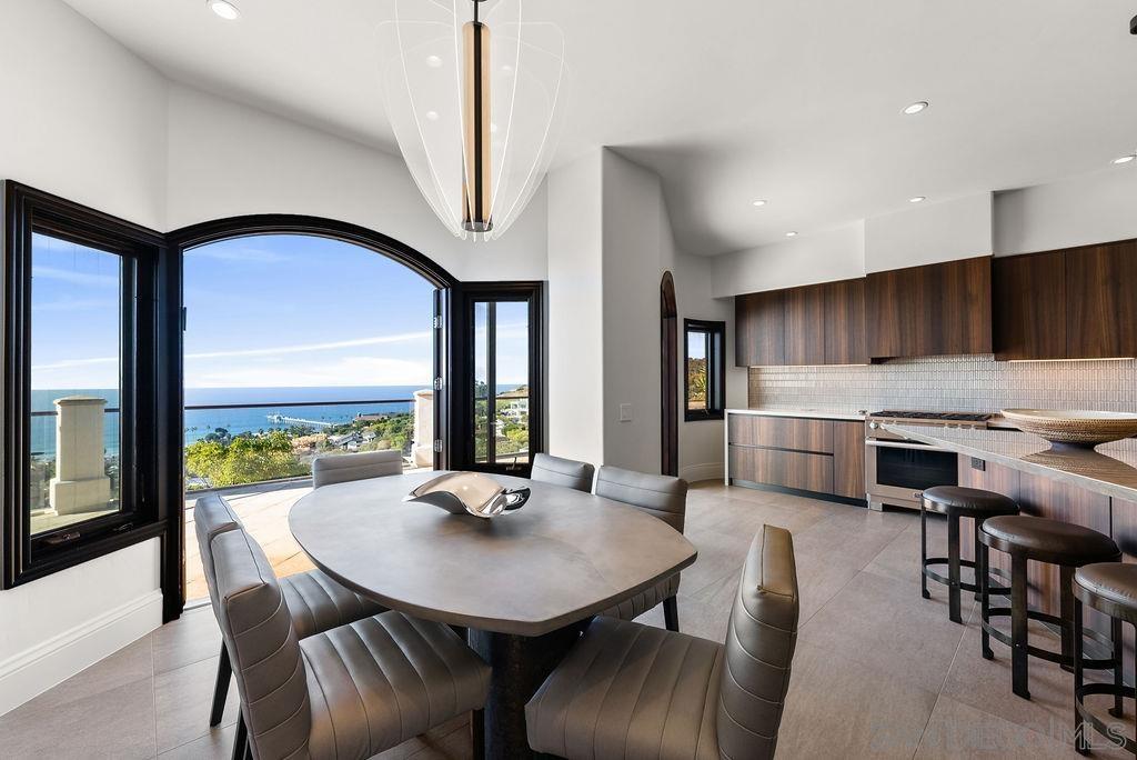 Detail Gallery Image 24 of 46 For 2516  Ruette Nicole, La Jolla,  CA 92037 - 6 Beds | 5/2 Baths